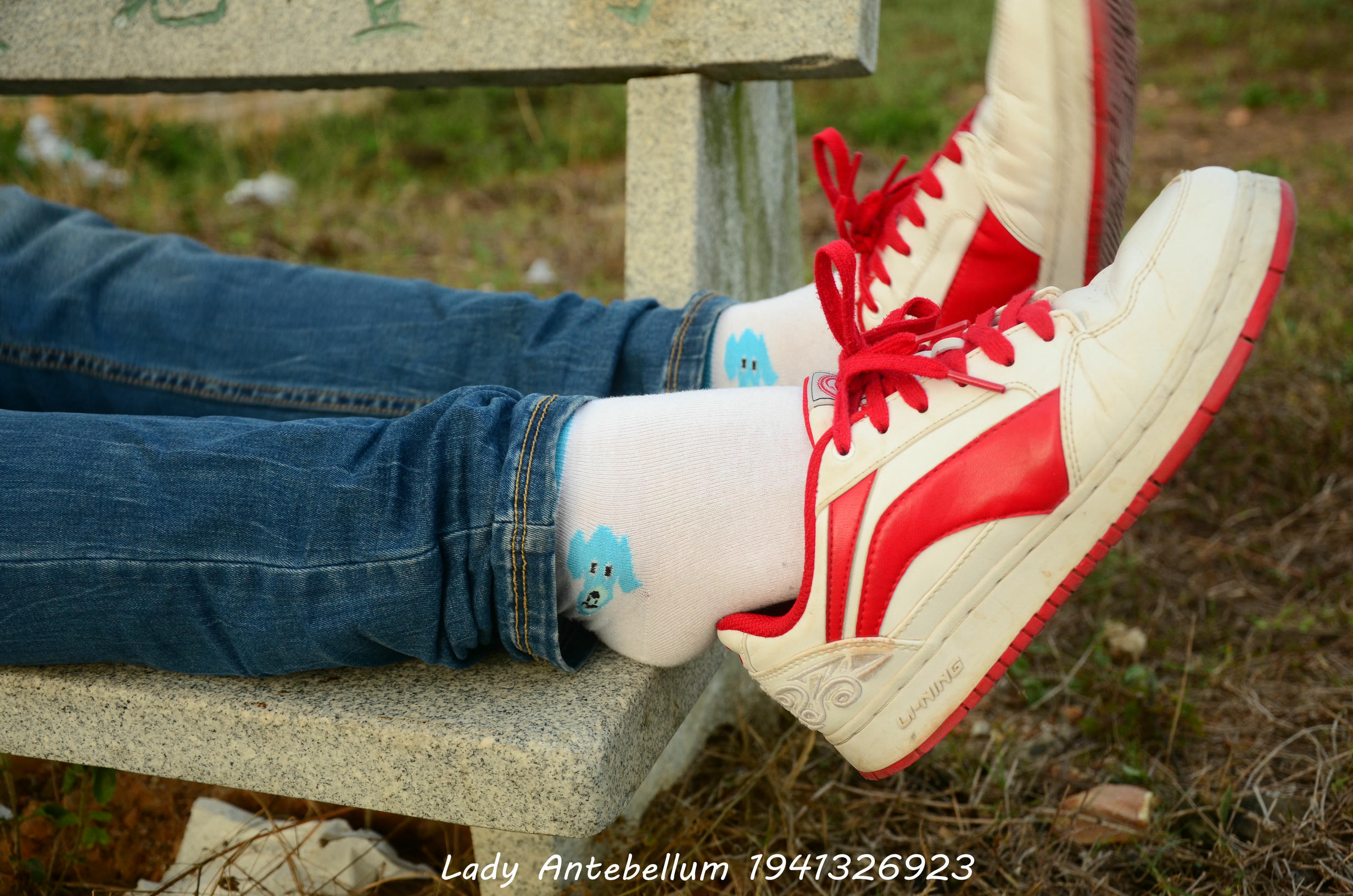 [战前女神] 恋足美腿棉袜女神级摄影套图 028 [74P-144MB]_第1集