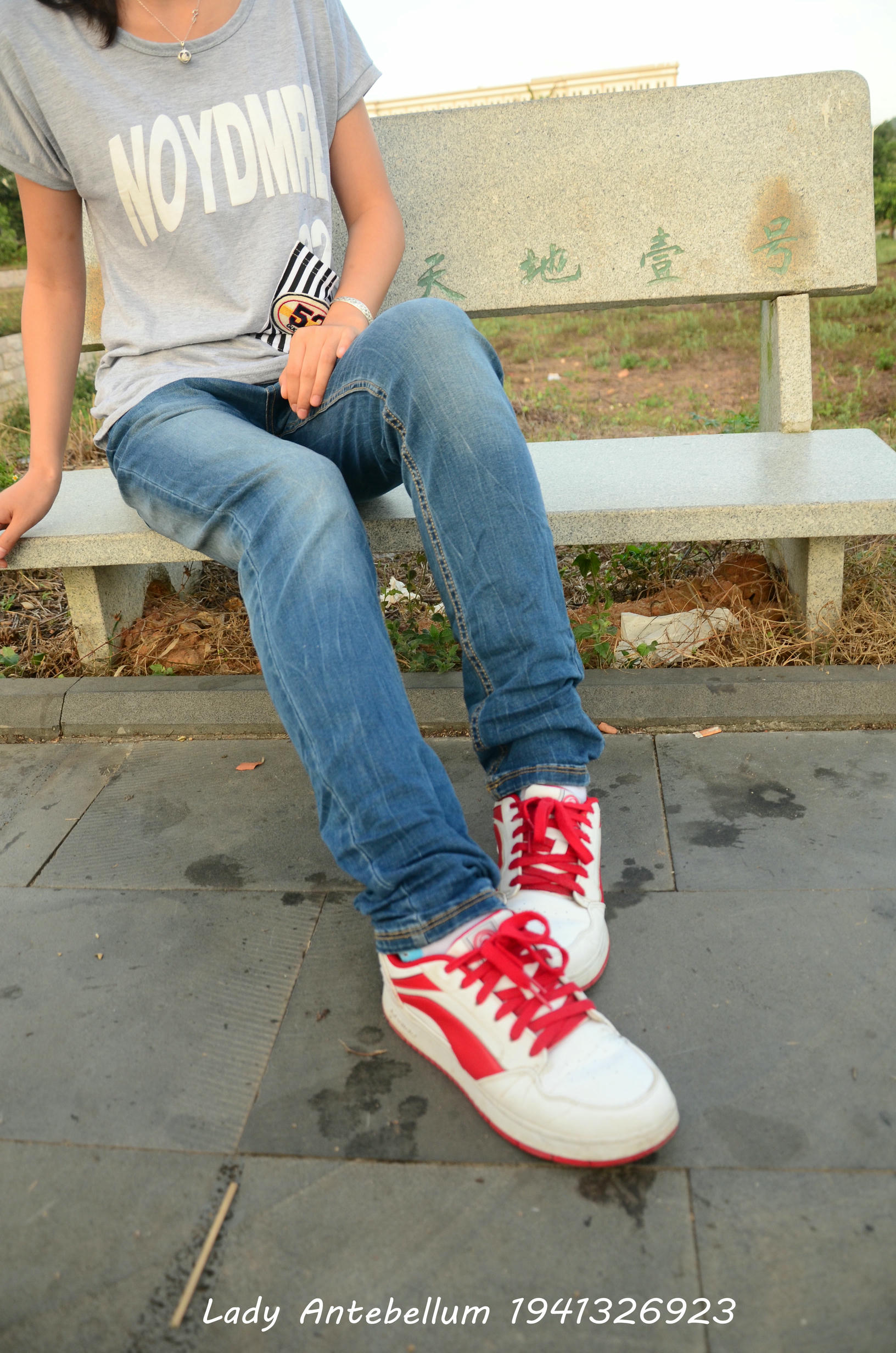 [战前女神] 恋足美腿棉袜女神级摄影套图 028 [74P-144MB]_第1集