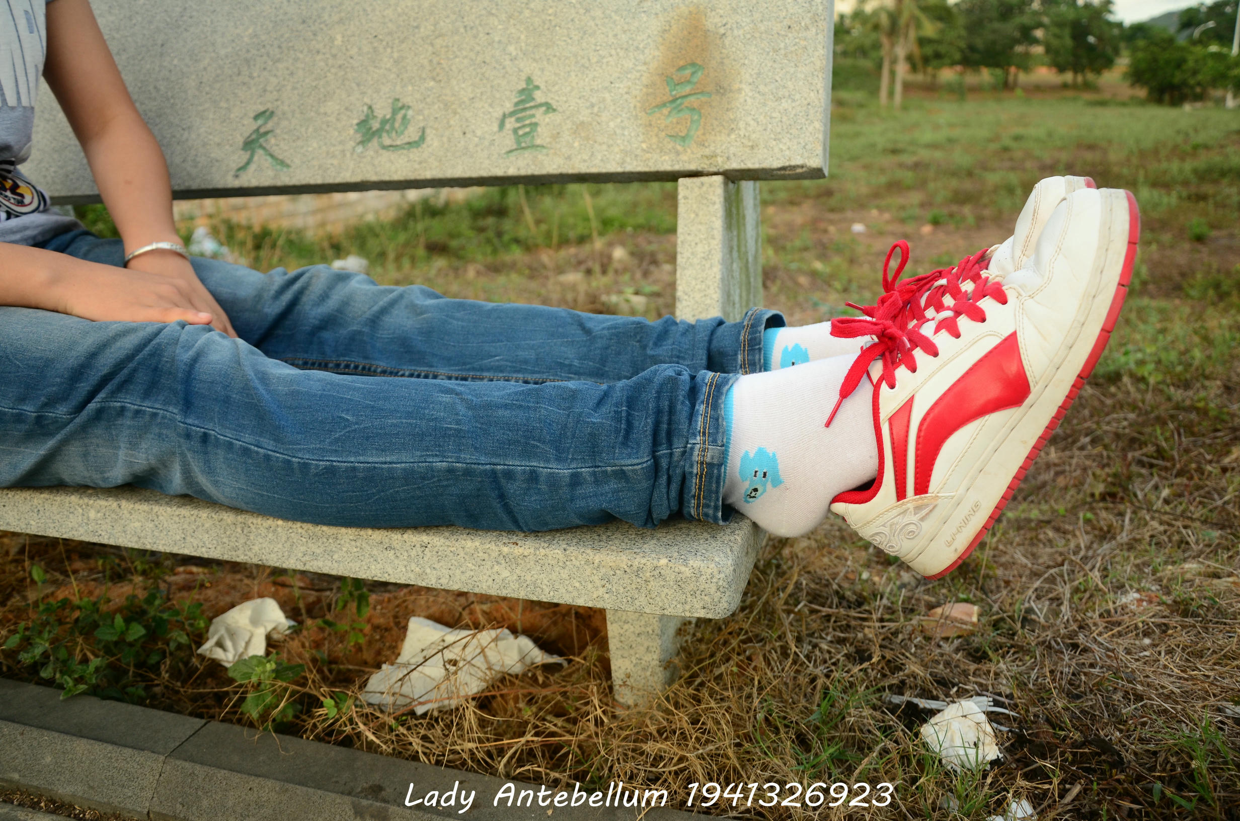 [战前女神] 恋足美腿棉袜女神级摄影套图 028 [74P-144MB]_第1集