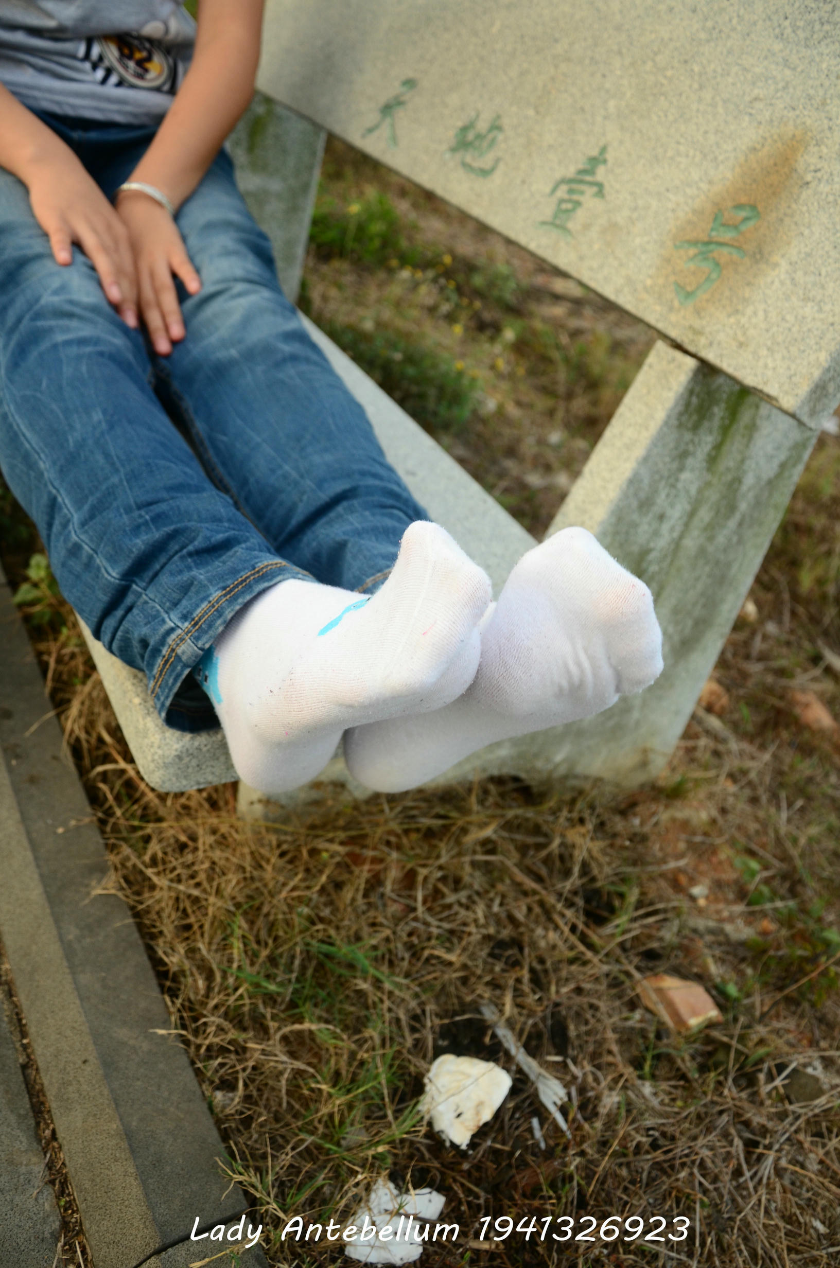 [战前女神] 恋足美腿棉袜女神级摄影套图 028 [74P-144MB]_第2集