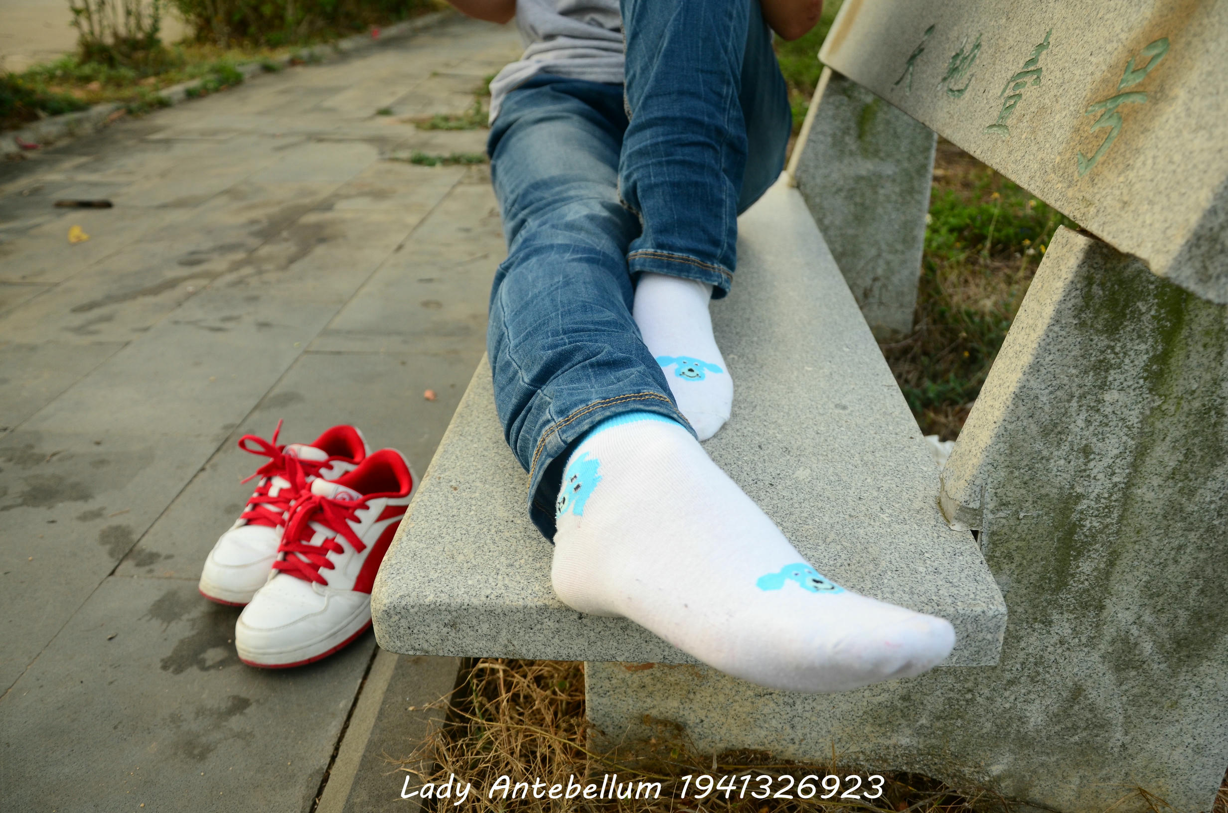 [战前女神] 恋足美腿棉袜女神级摄影套图 028 [74P-144MB]_第2集