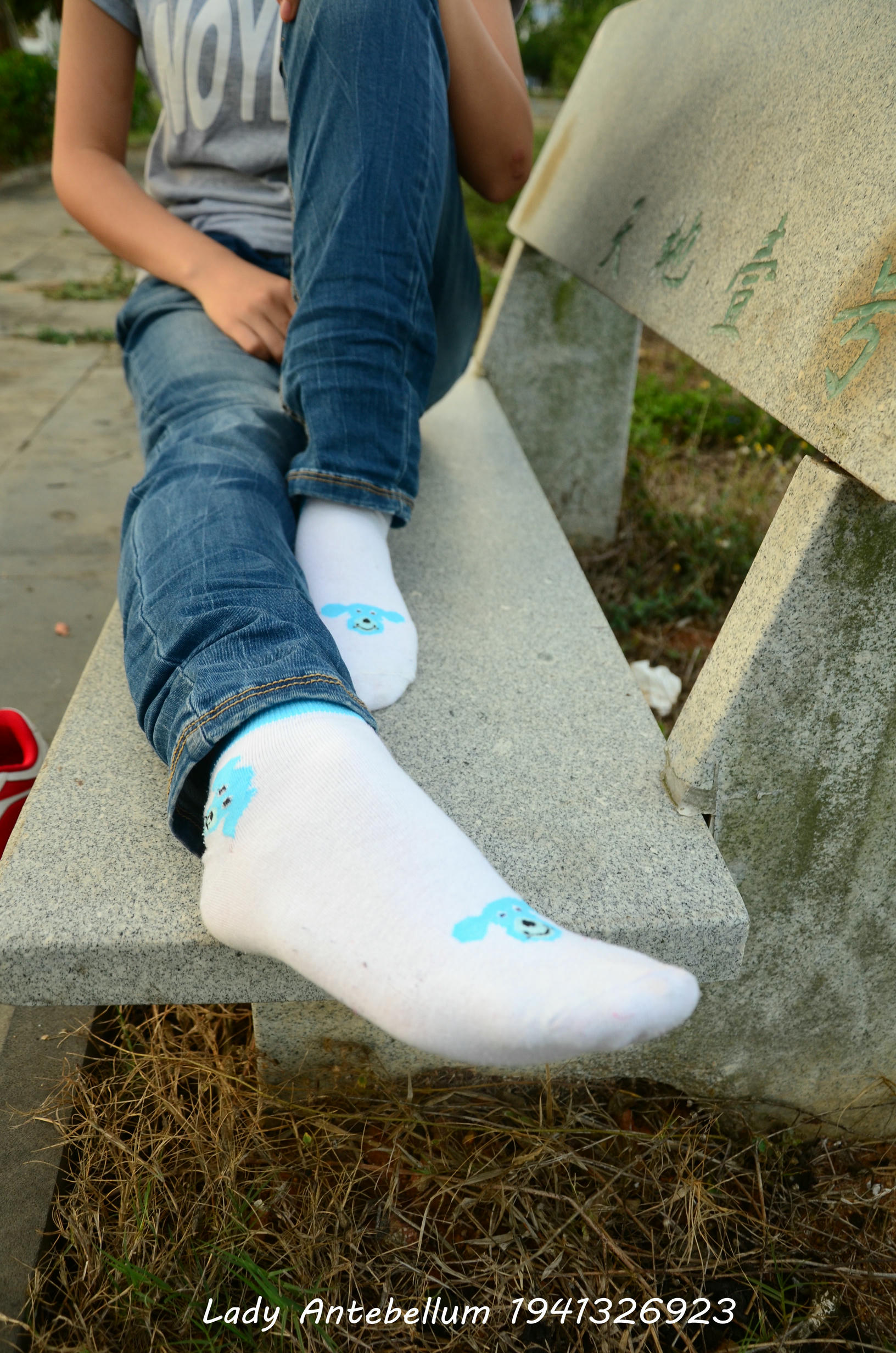 [战前女神] 恋足美腿棉袜女神级摄影套图 028 [74P-144MB]_第2集