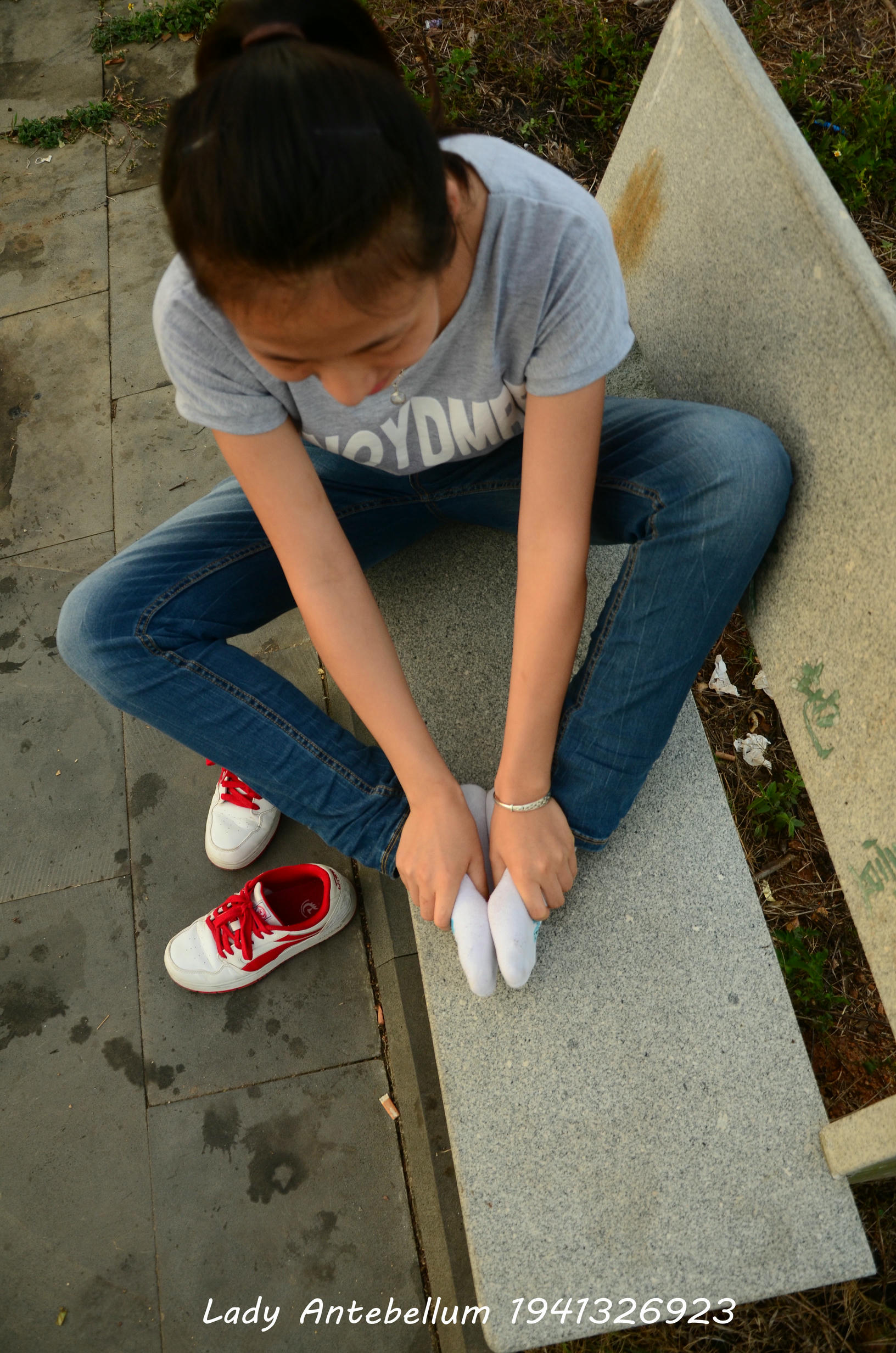 [战前女神] 恋足美腿棉袜女神级摄影套图 028 [74P-144MB]_第3集