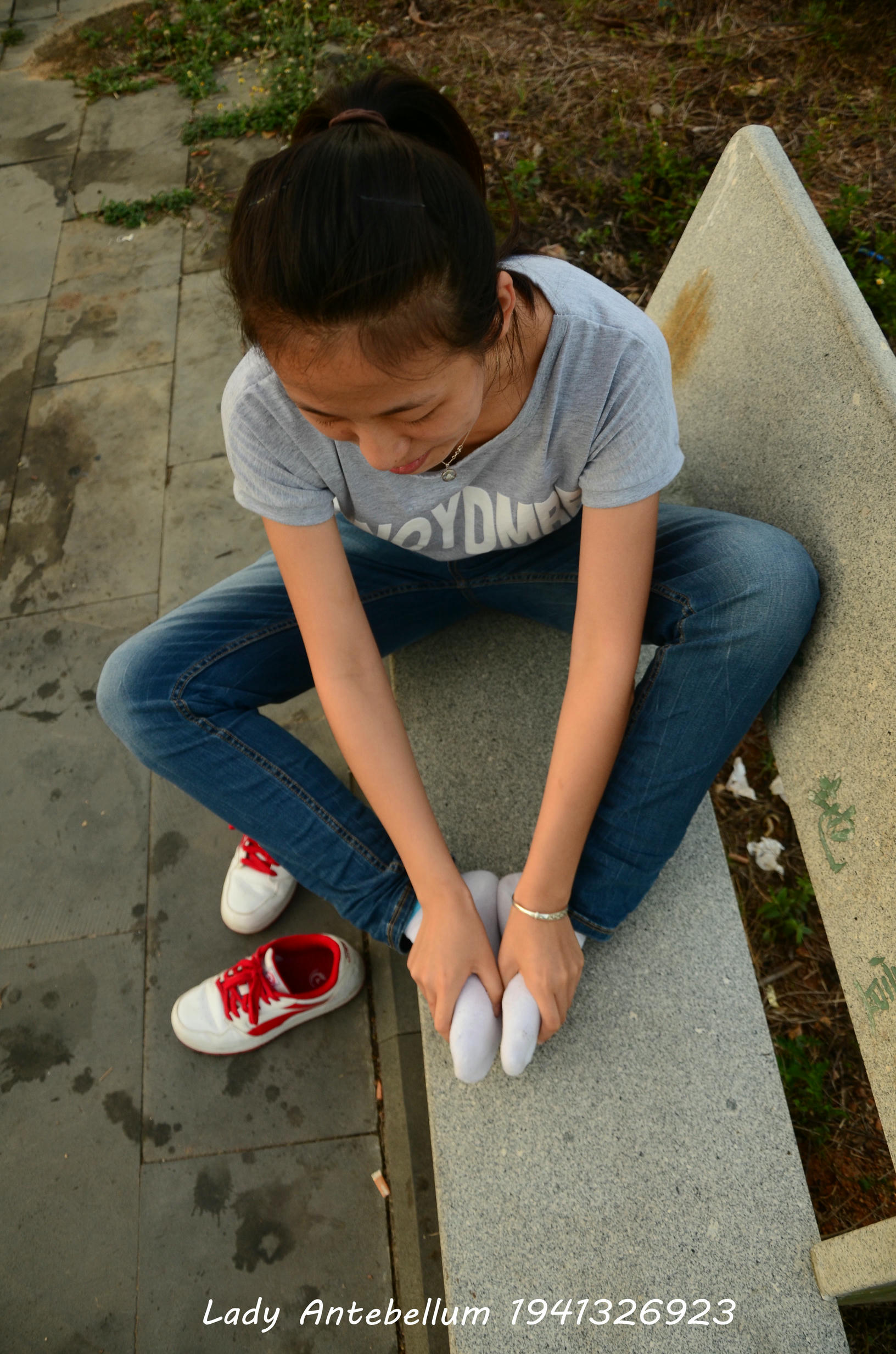 [战前女神] 恋足美腿棉袜女神级摄影套图 028 [74P-144MB]_第3集