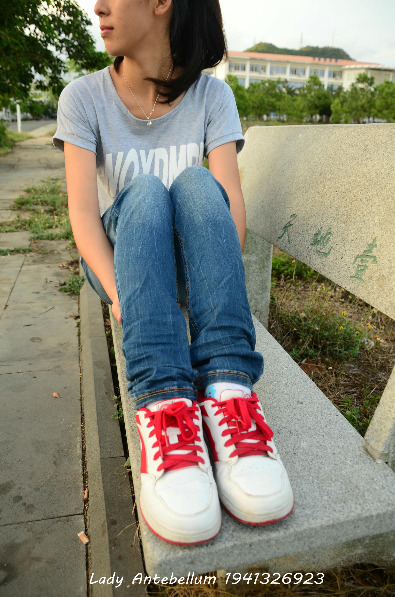 [战前女神] 恋足美腿棉袜女神级摄影套图 028 [74P-144MB]_第1集