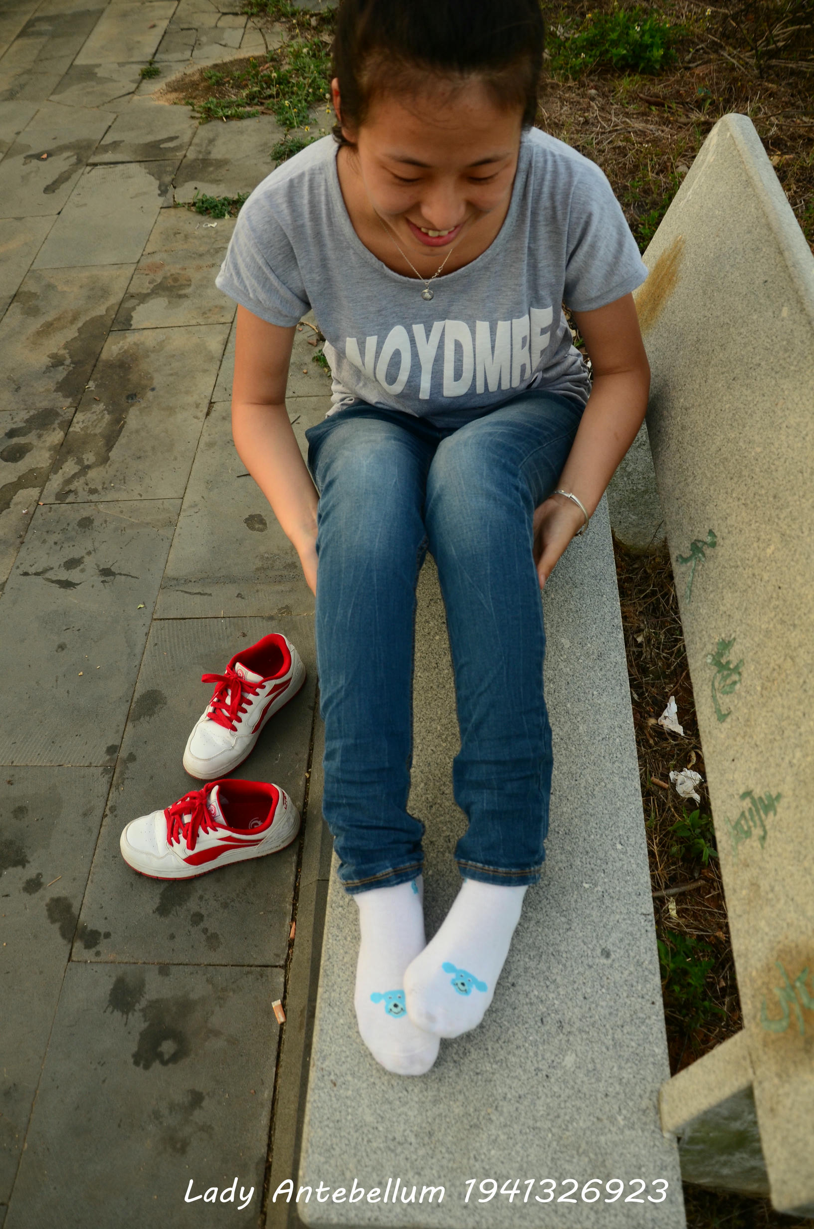 [战前女神] 恋足美腿棉袜女神级摄影套图 028 [74P-144MB]_第3集