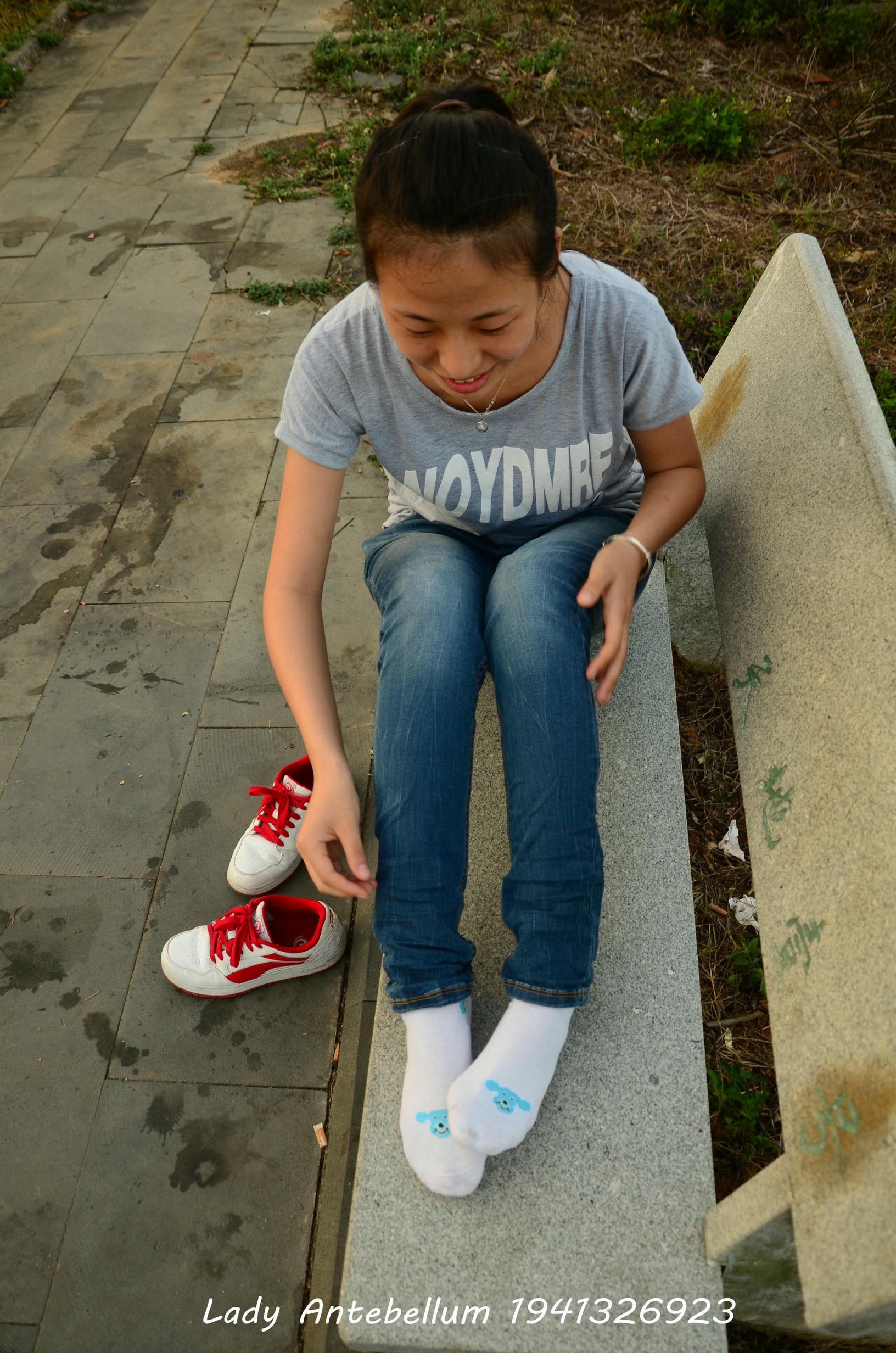 [战前女神] 恋足美腿棉袜女神级摄影套图 028 [74P-144MB]_第3集