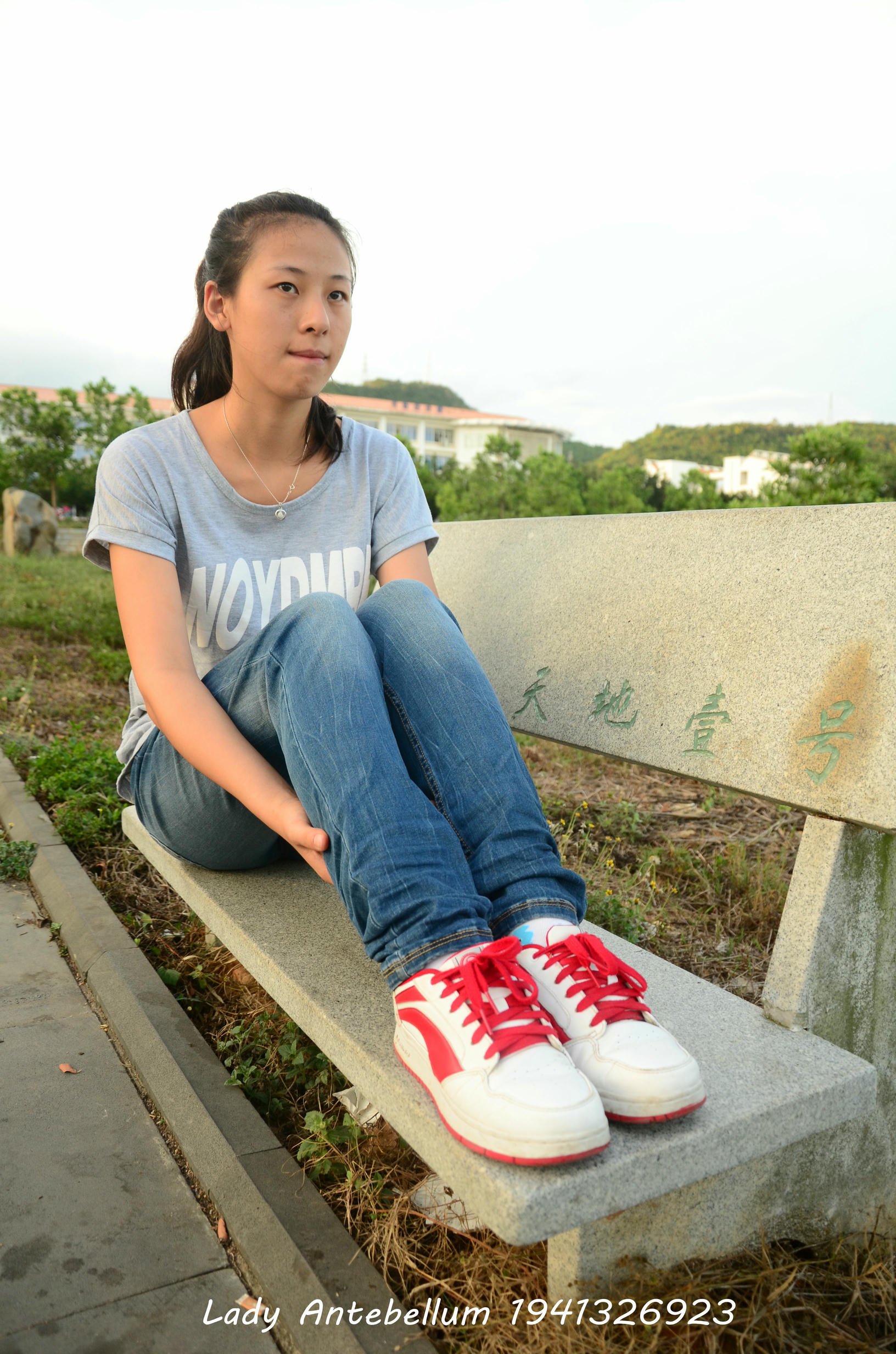 [战前女神] 恋足美腿棉袜女神级摄影套图 028 [74P-144MB]_第1集