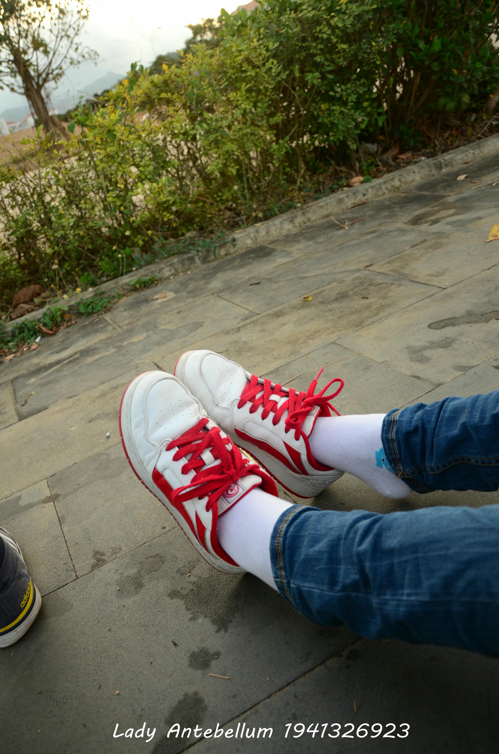 [战前女神] 恋足美腿棉袜女神级摄影套图 028 [74P-144MB]_第4集