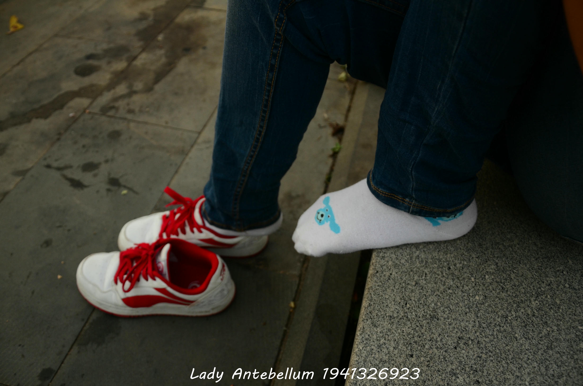 [战前女神] 恋足美腿棉袜女神级摄影套图 028 [74P-144MB]_第4集