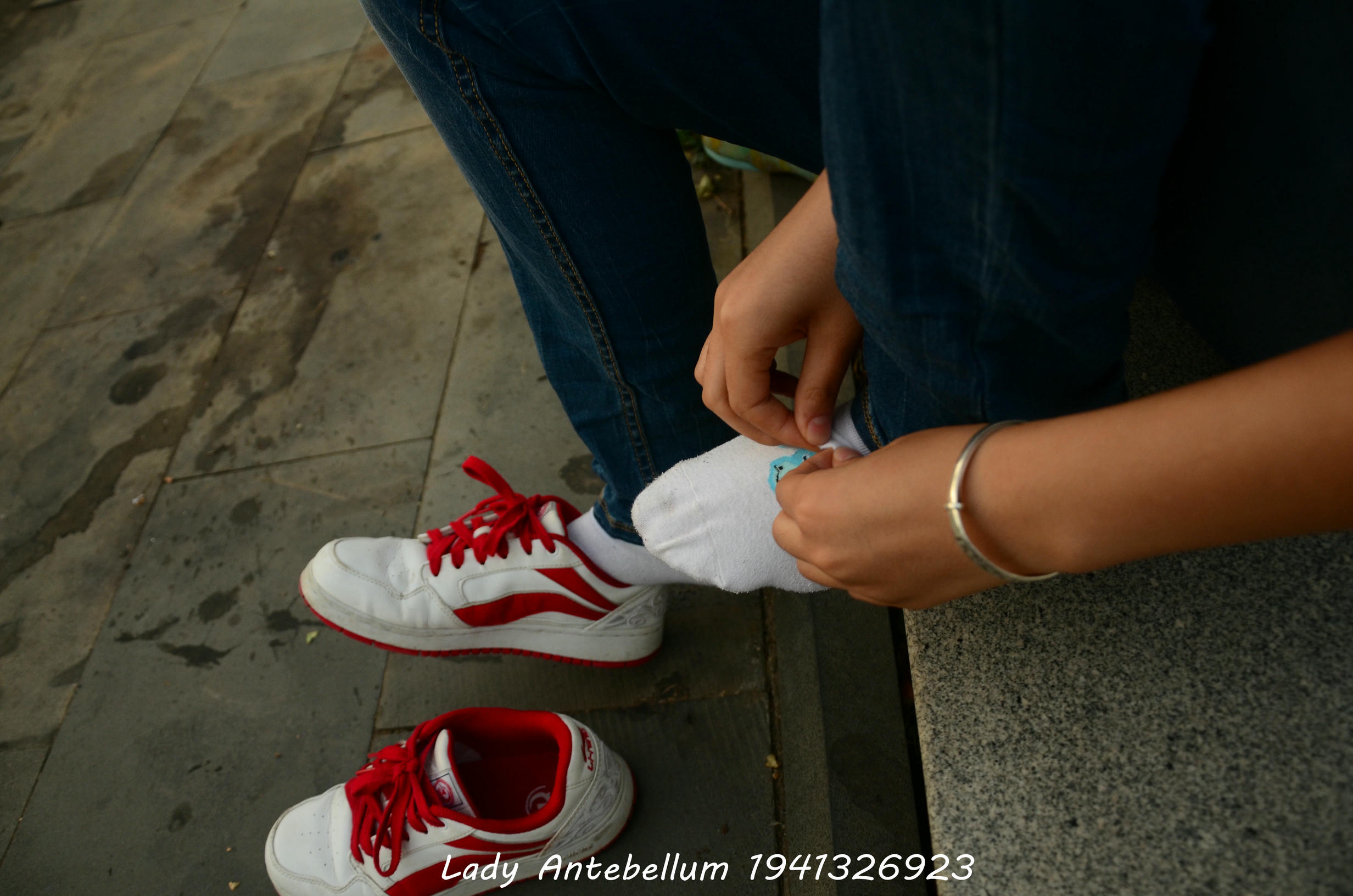 [战前女神] 恋足美腿棉袜女神级摄影套图 028 [74P-144MB]_第4集