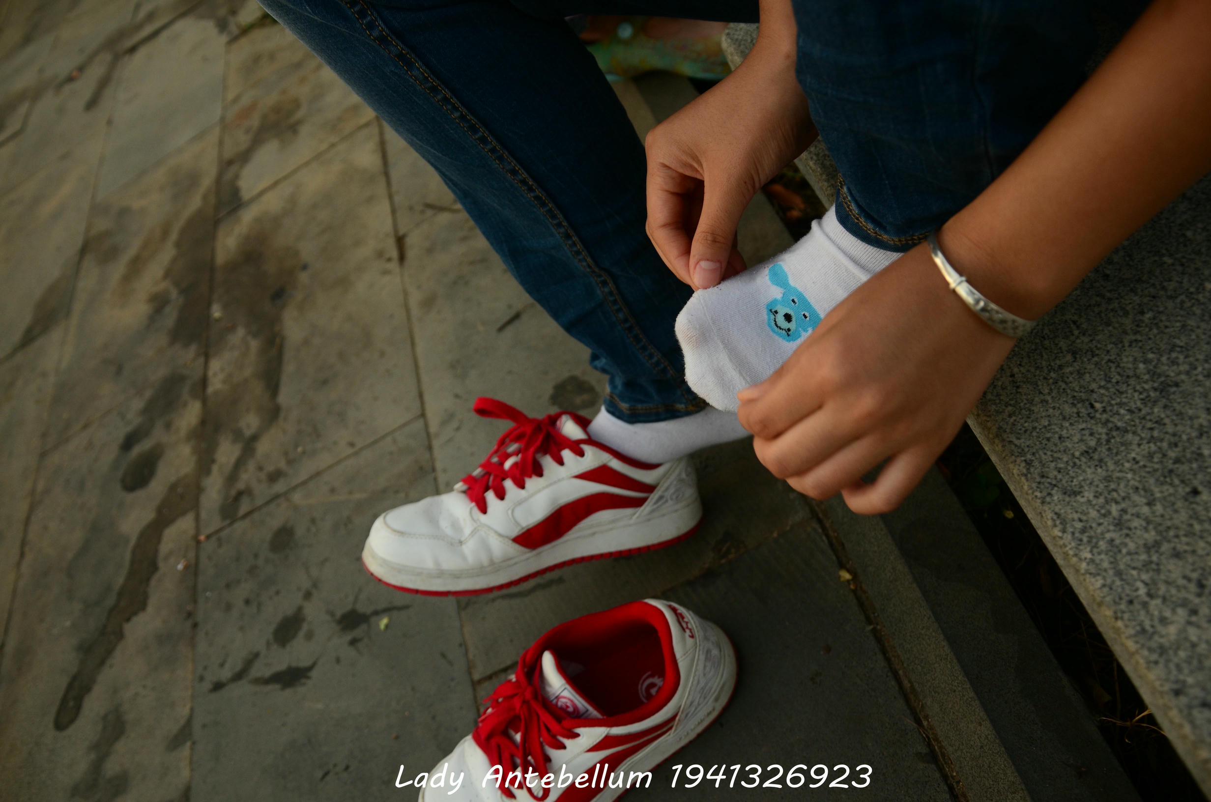 [战前女神] 恋足美腿棉袜女神级摄影套图 028 [74P-144MB]_第4集