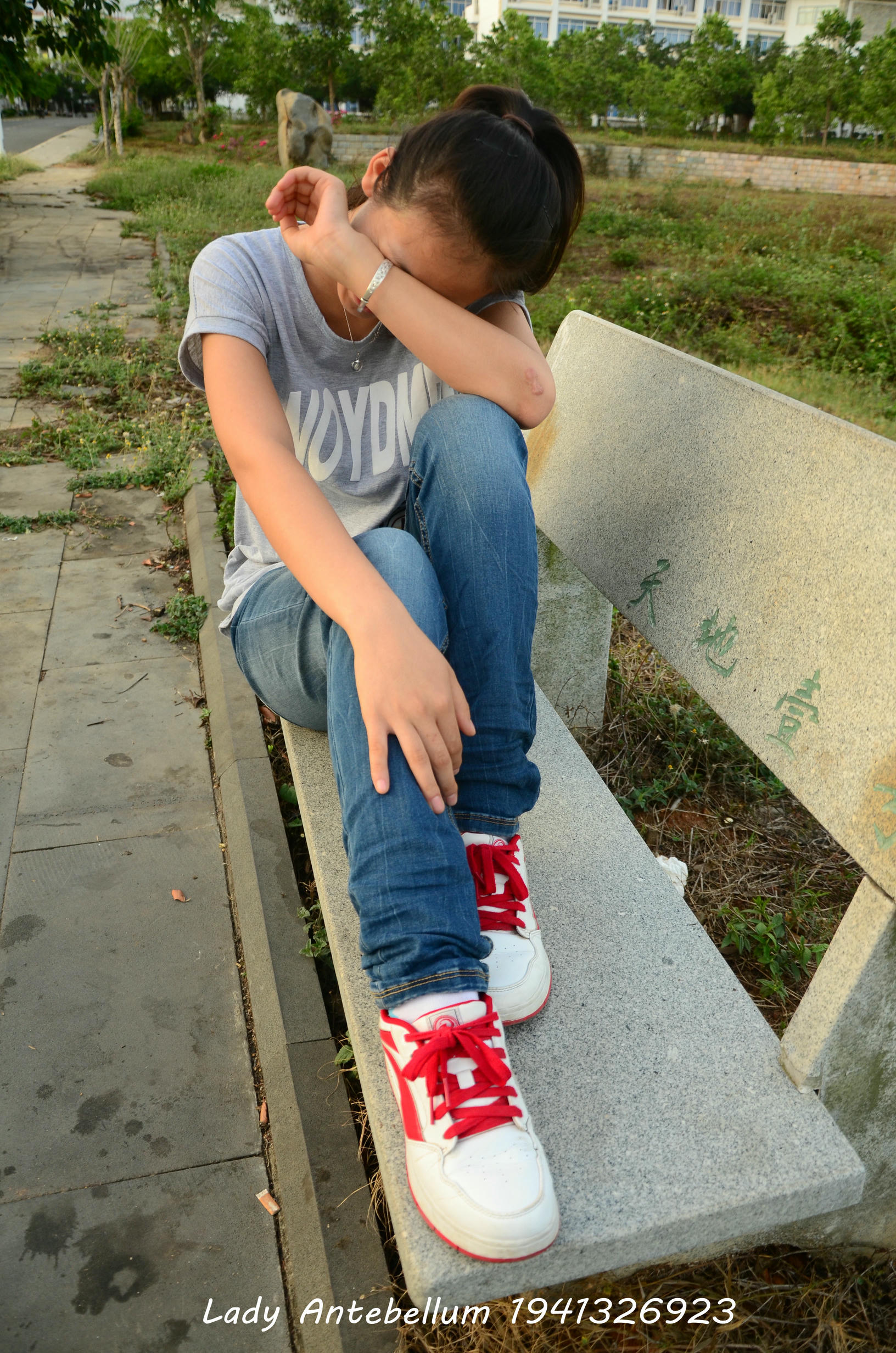 [战前女神] 恋足美腿棉袜女神级摄影套图 028 [74P-144MB]_第1集