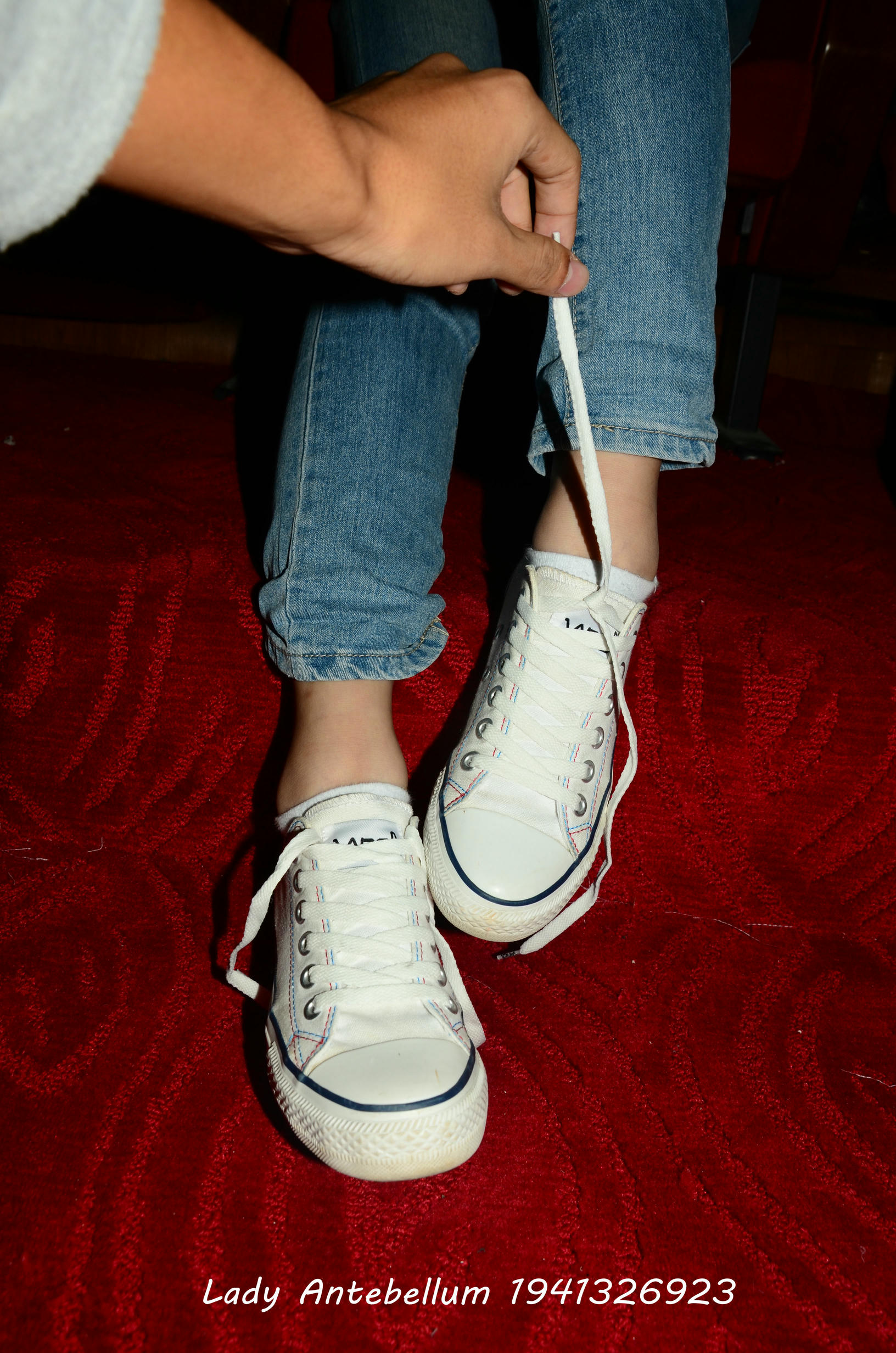 [战前女神] 恋足美腿棉袜女神级摄影套图 029 [167P-350MB]_第1集