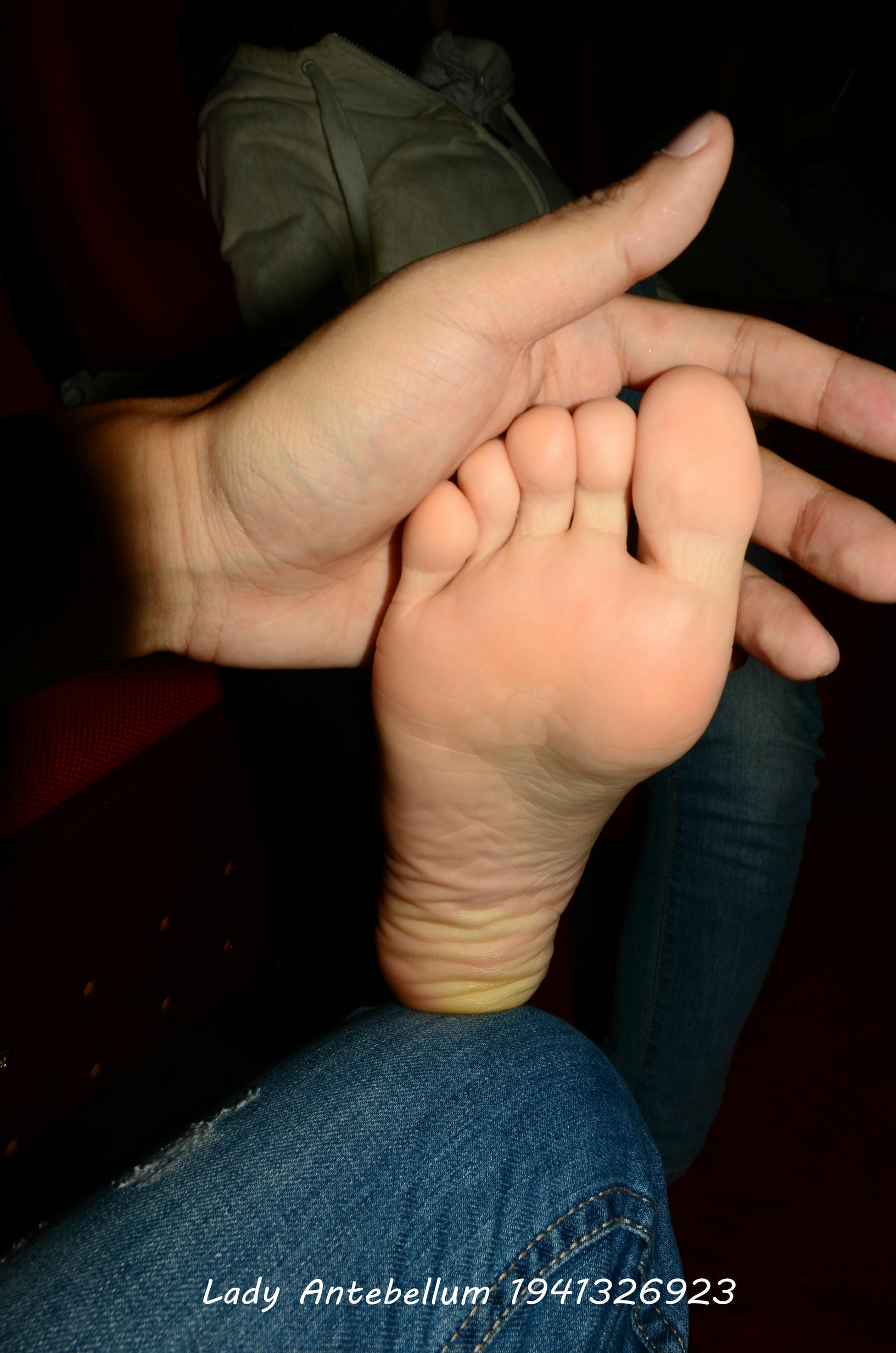 [战前女神] 恋足美腿棉袜女神级摄影套图 029 [167P-350MB]_第7集