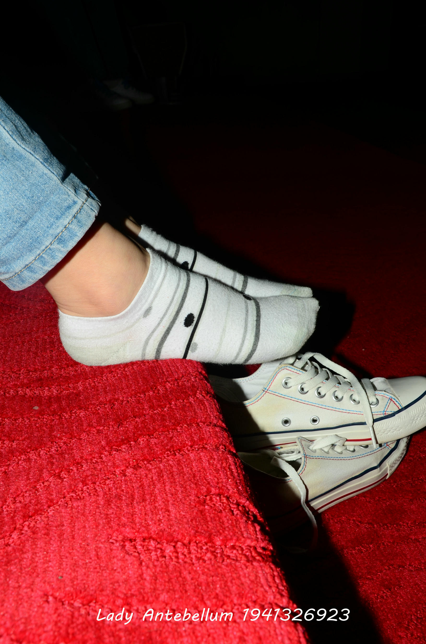 [战前女神] 恋足美腿棉袜女神级摄影套图 029 [167P-350MB]_第2集