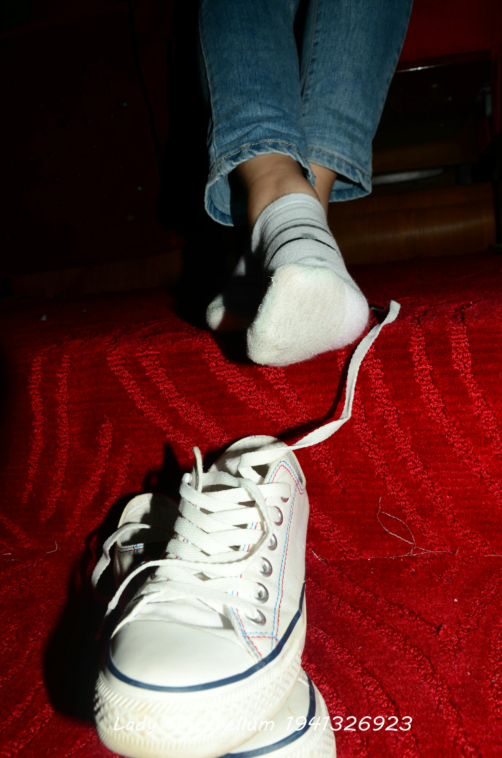 [战前女神] 恋足美腿棉袜女神级摄影套图 029 [167P-350MB]_第3集