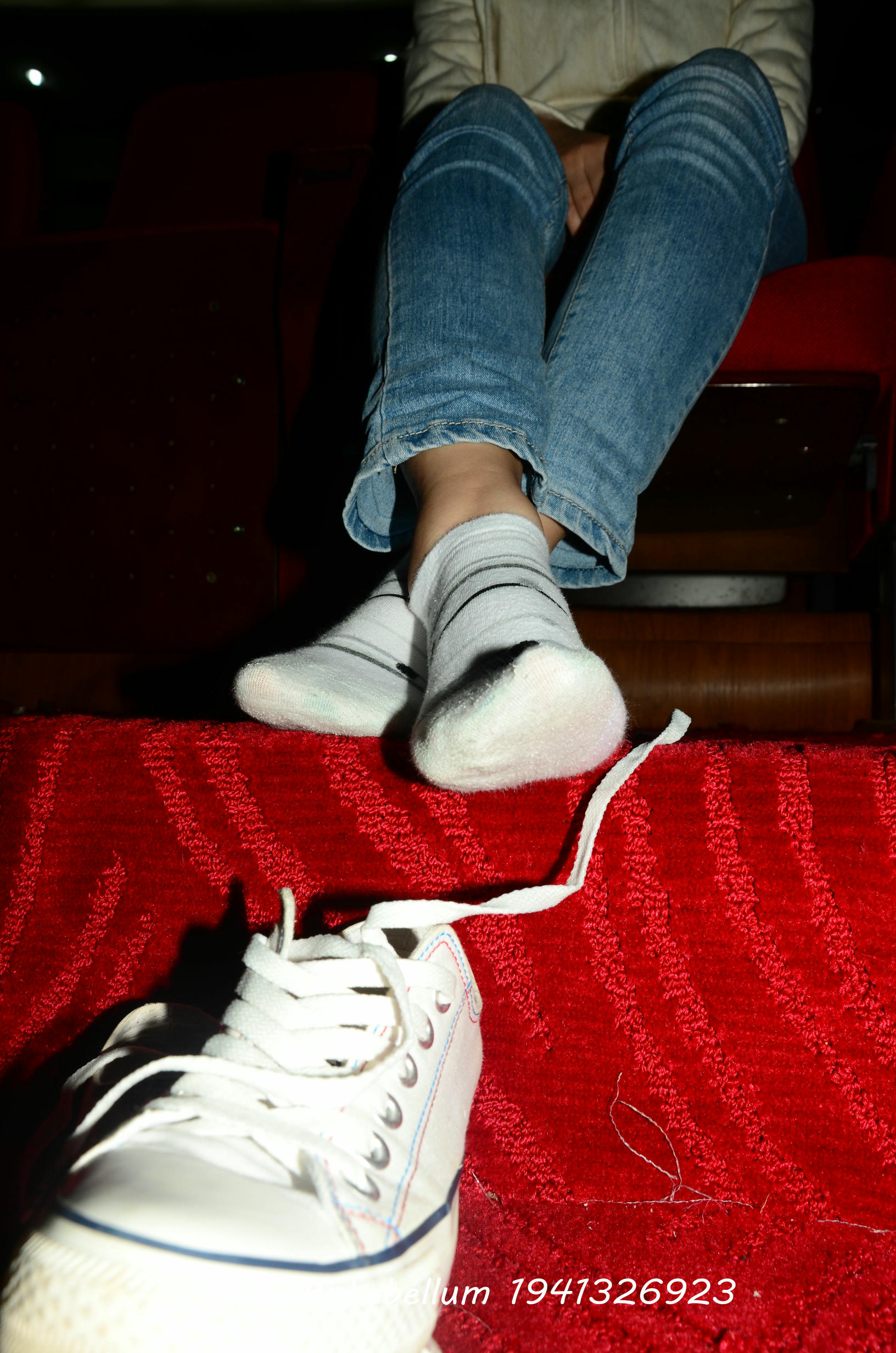 [战前女神] 恋足美腿棉袜女神级摄影套图 029 [167P-350MB]_第3集