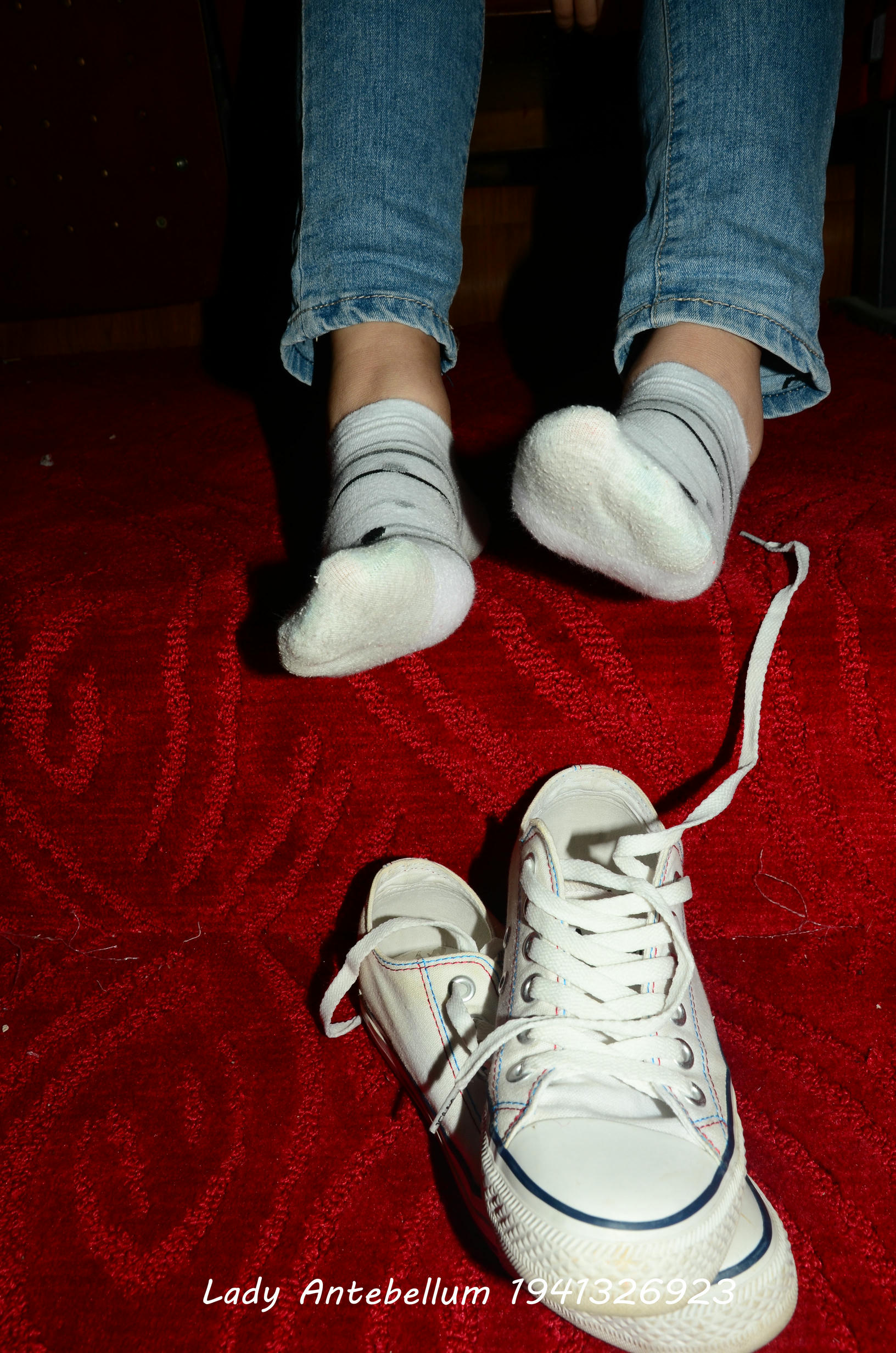 [战前女神] 恋足美腿棉袜女神级摄影套图 029 [167P-350MB]_第3集