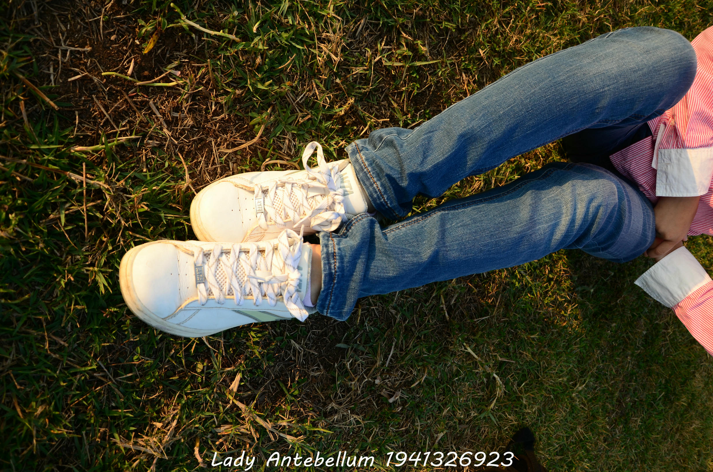 [战前女神] 恋足美腿棉袜女神级摄影套图 003 [157P-329MB]_第1集