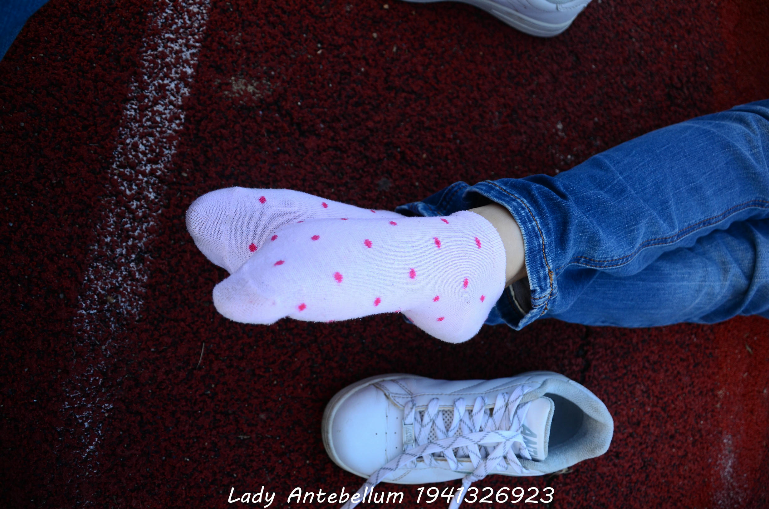 [战前女神] 恋足美腿棉袜女神级摄影套图 003 [157P-329MB]_第6集