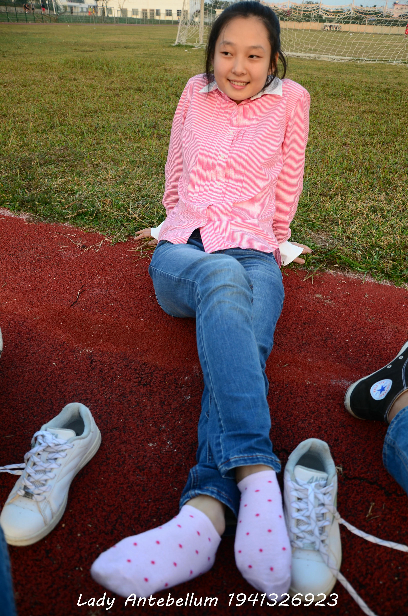 [战前女神] 恋足美腿棉袜女神级摄影套图 003 [157P-329MB]_第6集