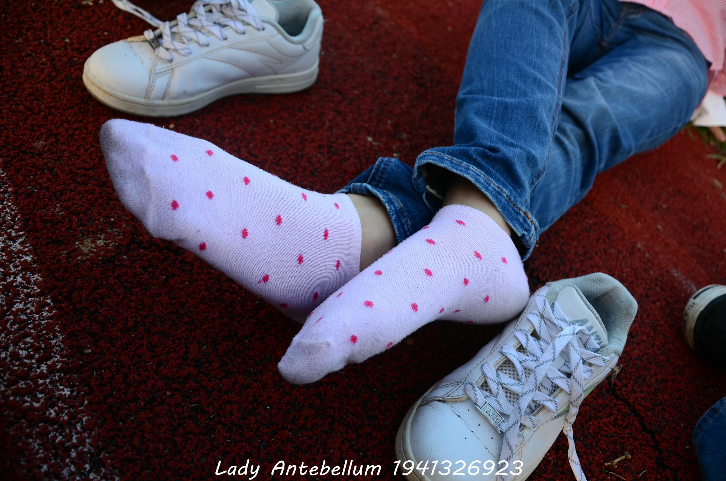 [战前女神] 恋足美腿棉袜女神级摄影套图 003 [157P-329MB]_第6集