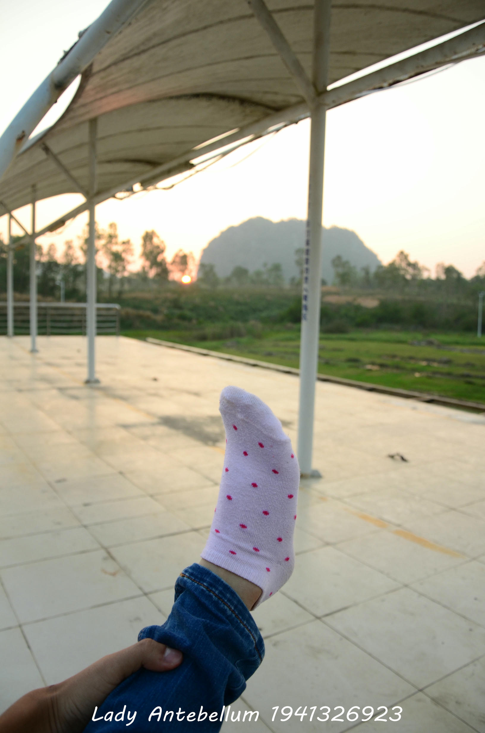 [战前女神] 恋足美腿棉袜女神级摄影套图 003 [157P-329MB]_第8集