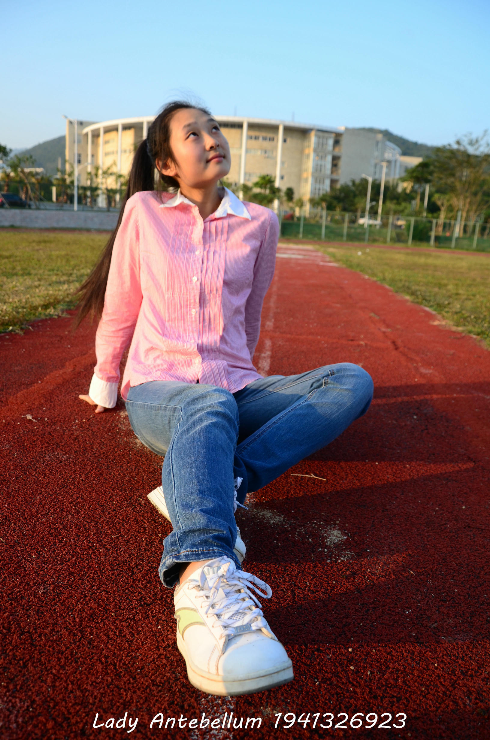 [战前女神] 恋足美腿棉袜女神级摄影套图 003 [157P-329MB]_第1集