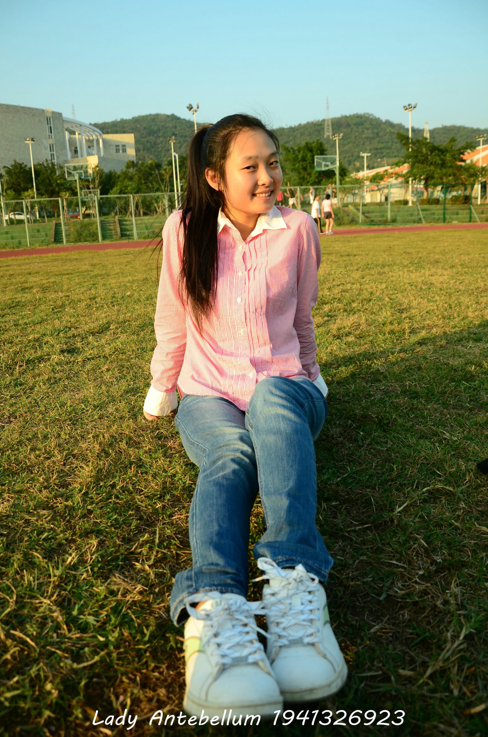 [战前女神] 恋足美腿棉袜女神级摄影套图 003 [157P-329MB]_第1集