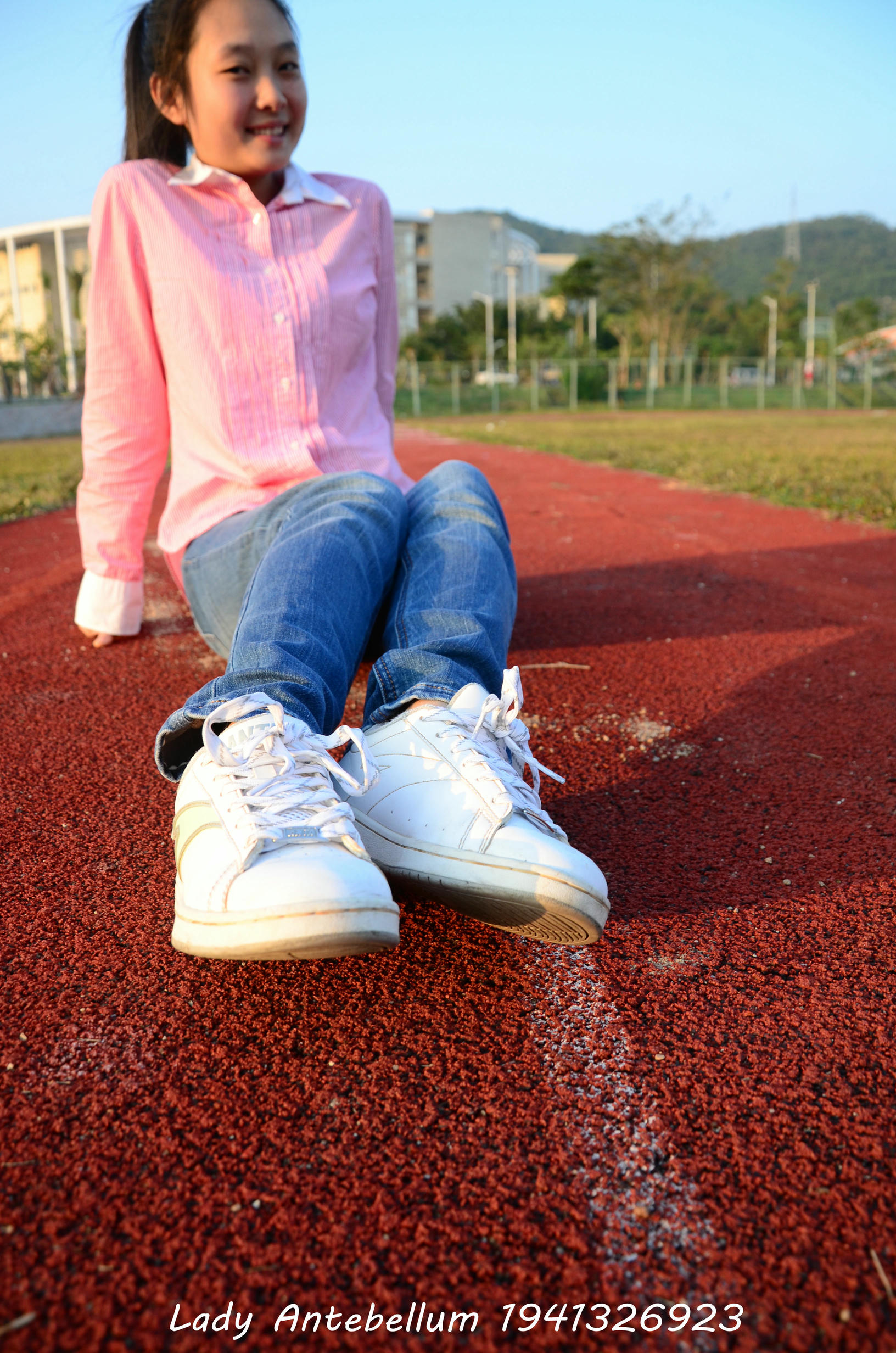 [战前女神] 恋足美腿棉袜女神级摄影套图 003 [157P-329MB]_第1集