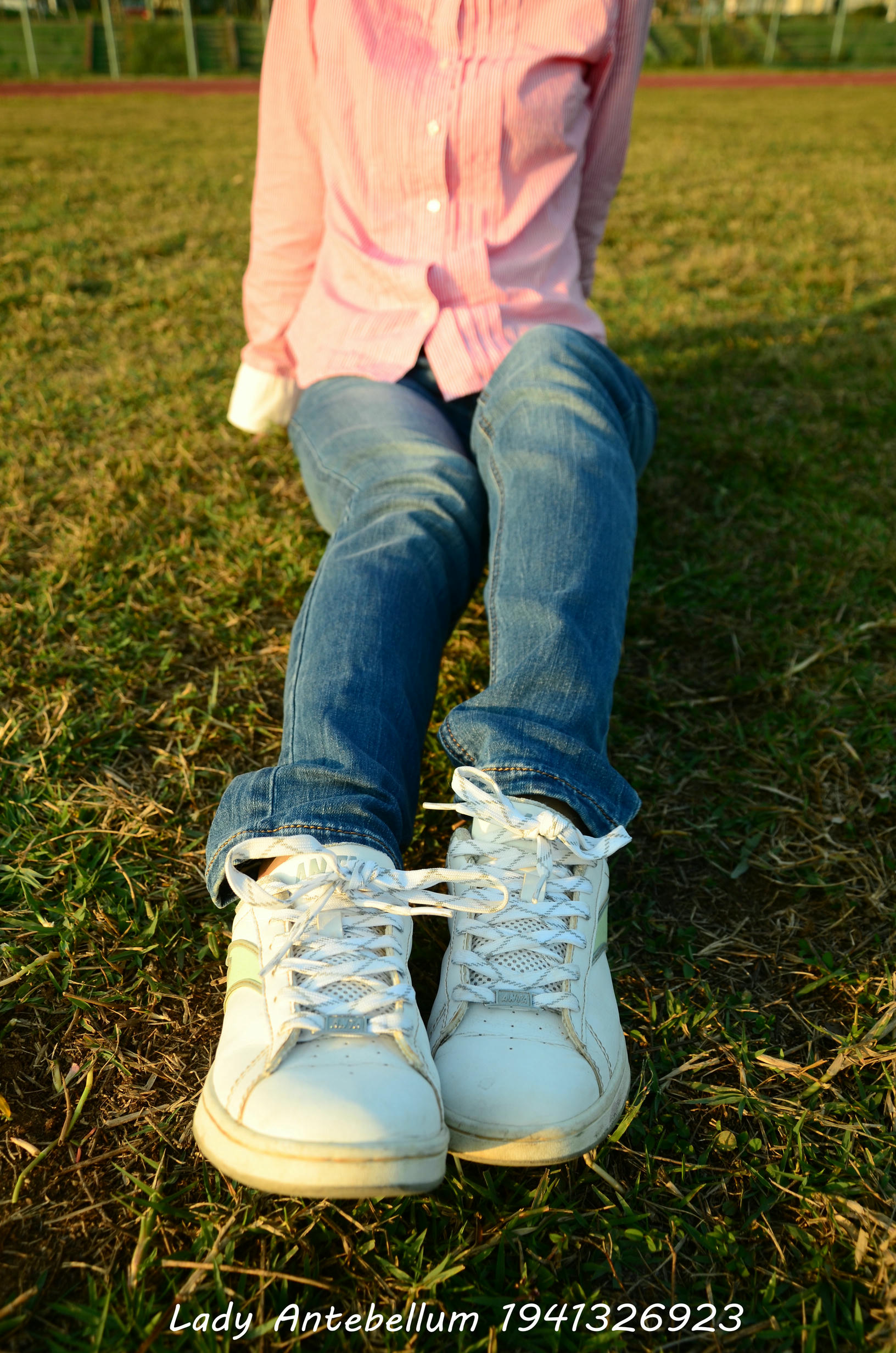 [战前女神] 恋足美腿棉袜女神级摄影套图 003 [157P-329MB]_第1集