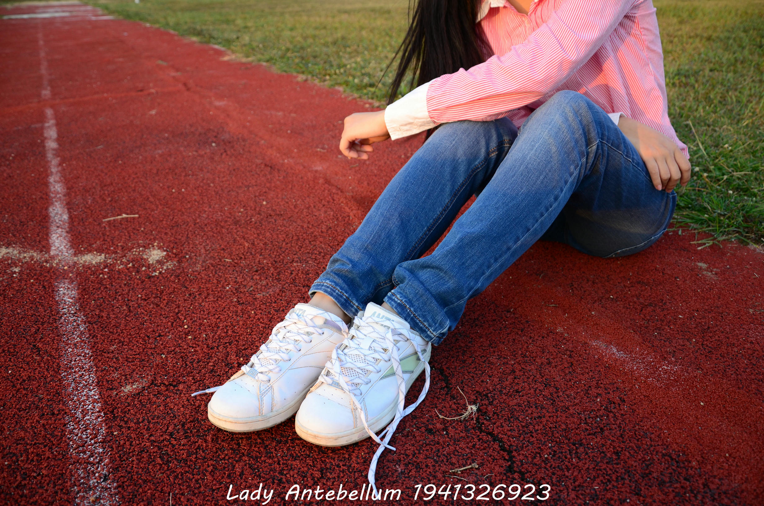 [战前女神] 恋足美腿棉袜女神级摄影套图 003 [157P-329MB]_第3集