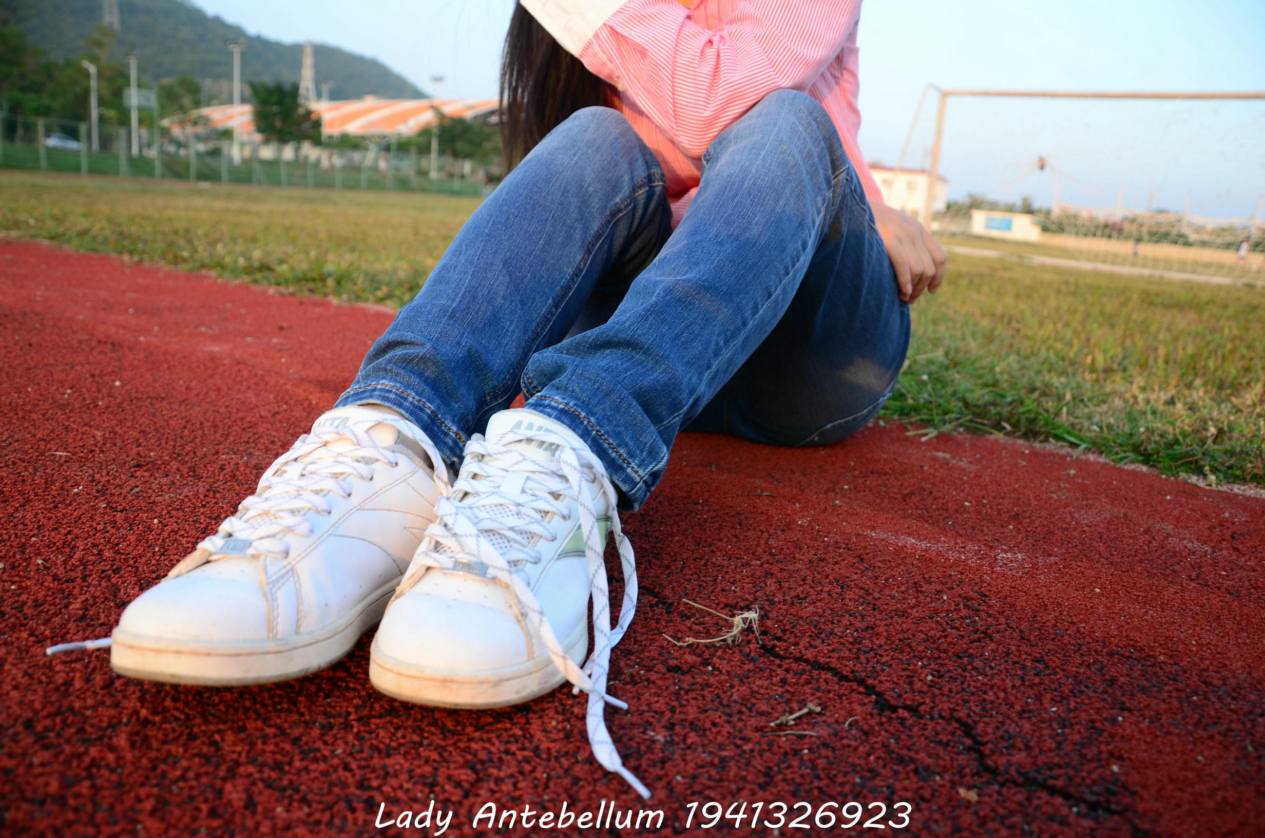 [战前女神] 恋足美腿棉袜女神级摄影套图 003 [157P-329MB]_第3集