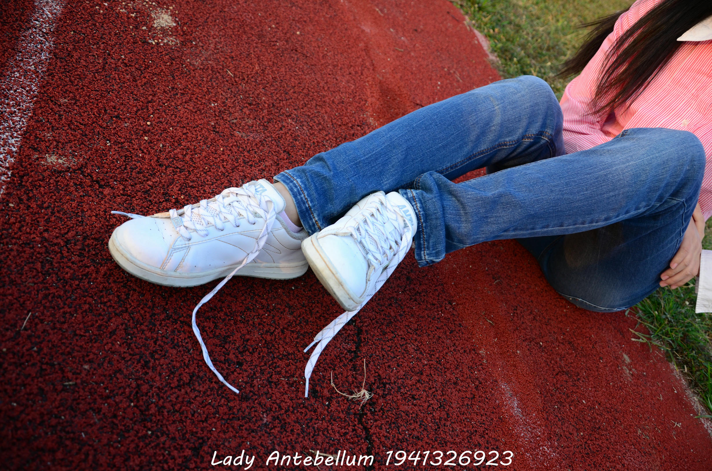 [战前女神] 恋足美腿棉袜女神级摄影套图 003 [157P-329MB]_第3集