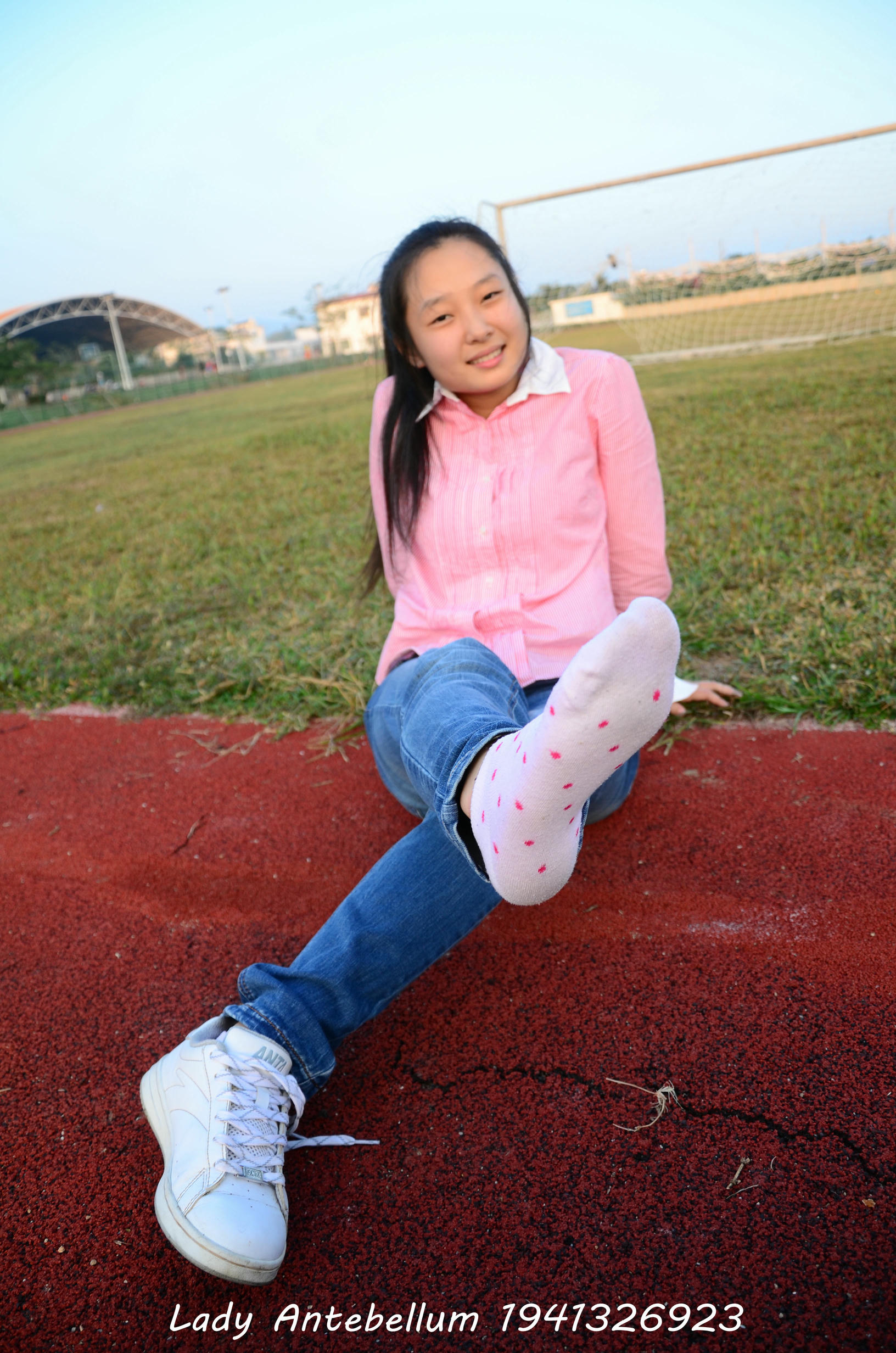 [战前女神] 恋足美腿棉袜女神级摄影套图 003 [157P-329MB]_第4集