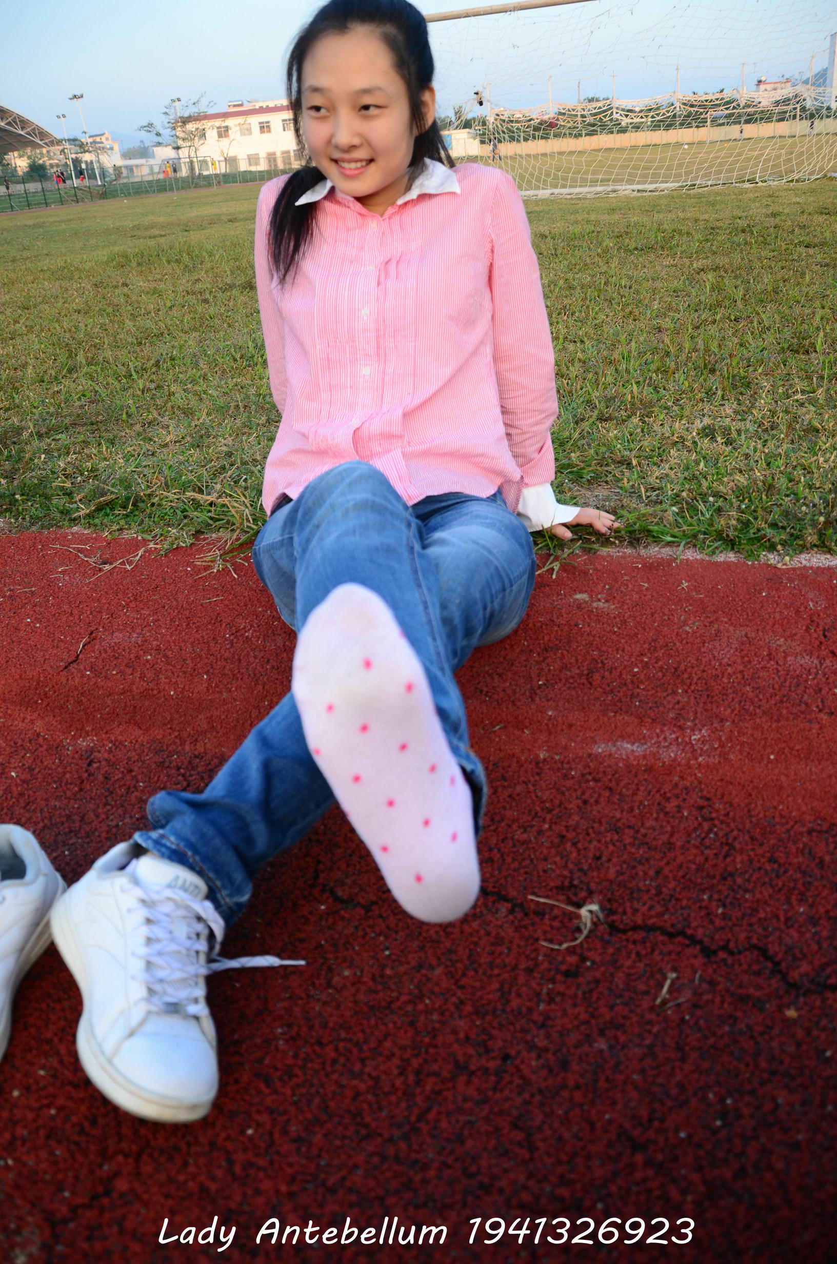 [战前女神] 恋足美腿棉袜女神级摄影套图 003 [157P-329MB]_第4集