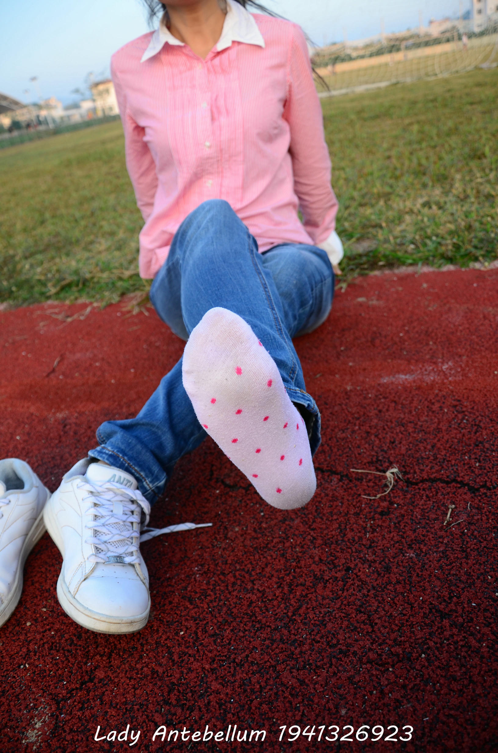 [战前女神] 恋足美腿棉袜女神级摄影套图 003 [157P-329MB]_第4集