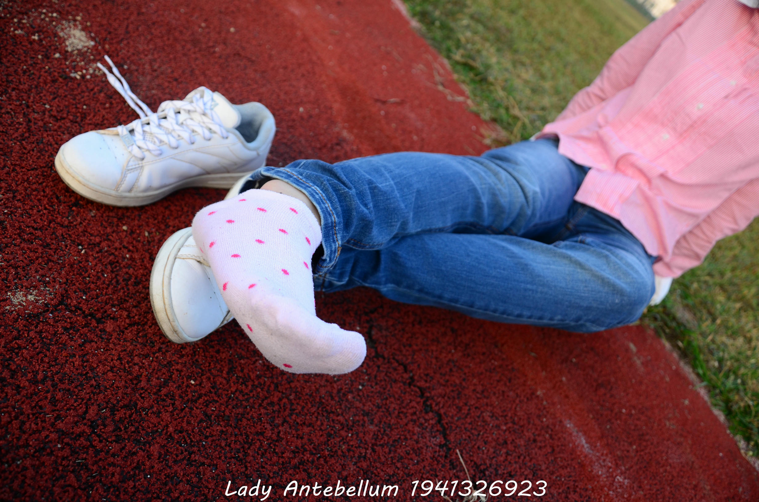 [战前女神] 恋足美腿棉袜女神级摄影套图 003 [157P-329MB]_第4集