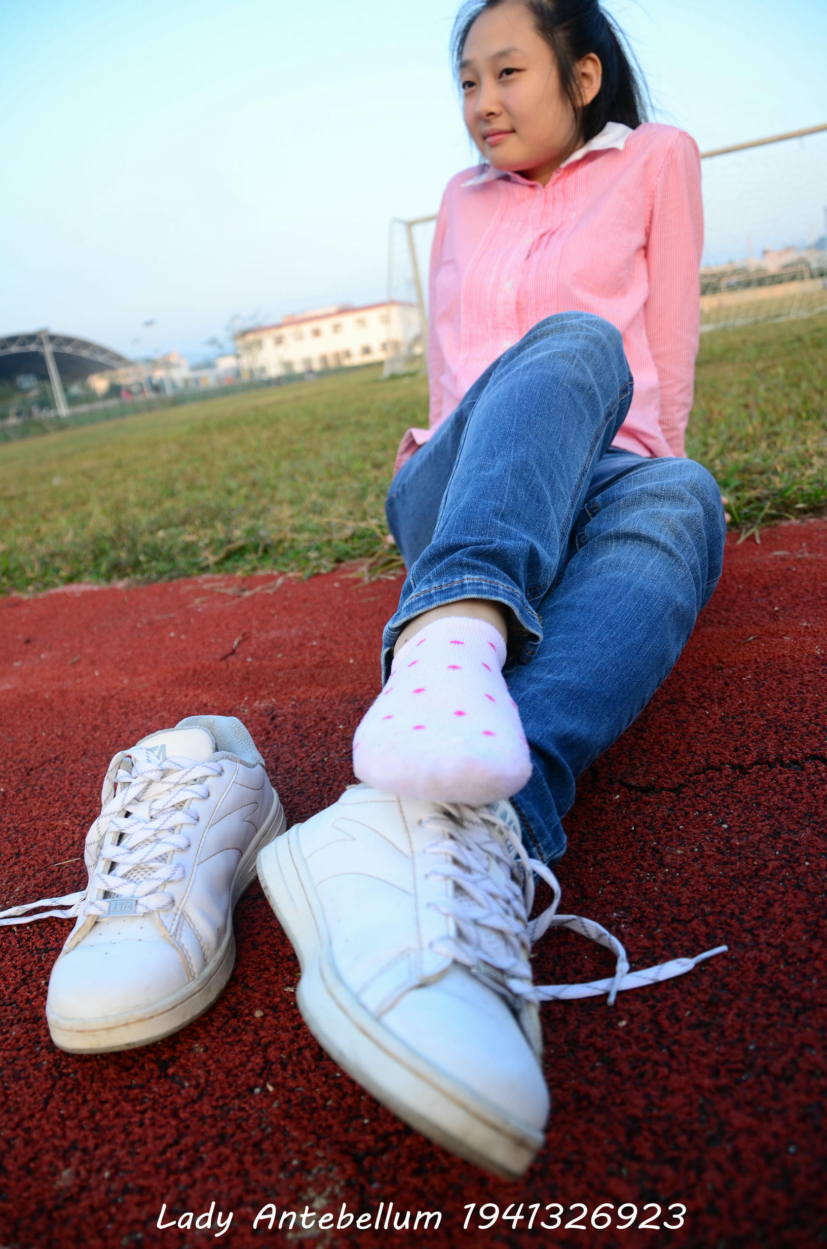 [战前女神] 恋足美腿棉袜女神级摄影套图 003 [157P-329MB]_第4集