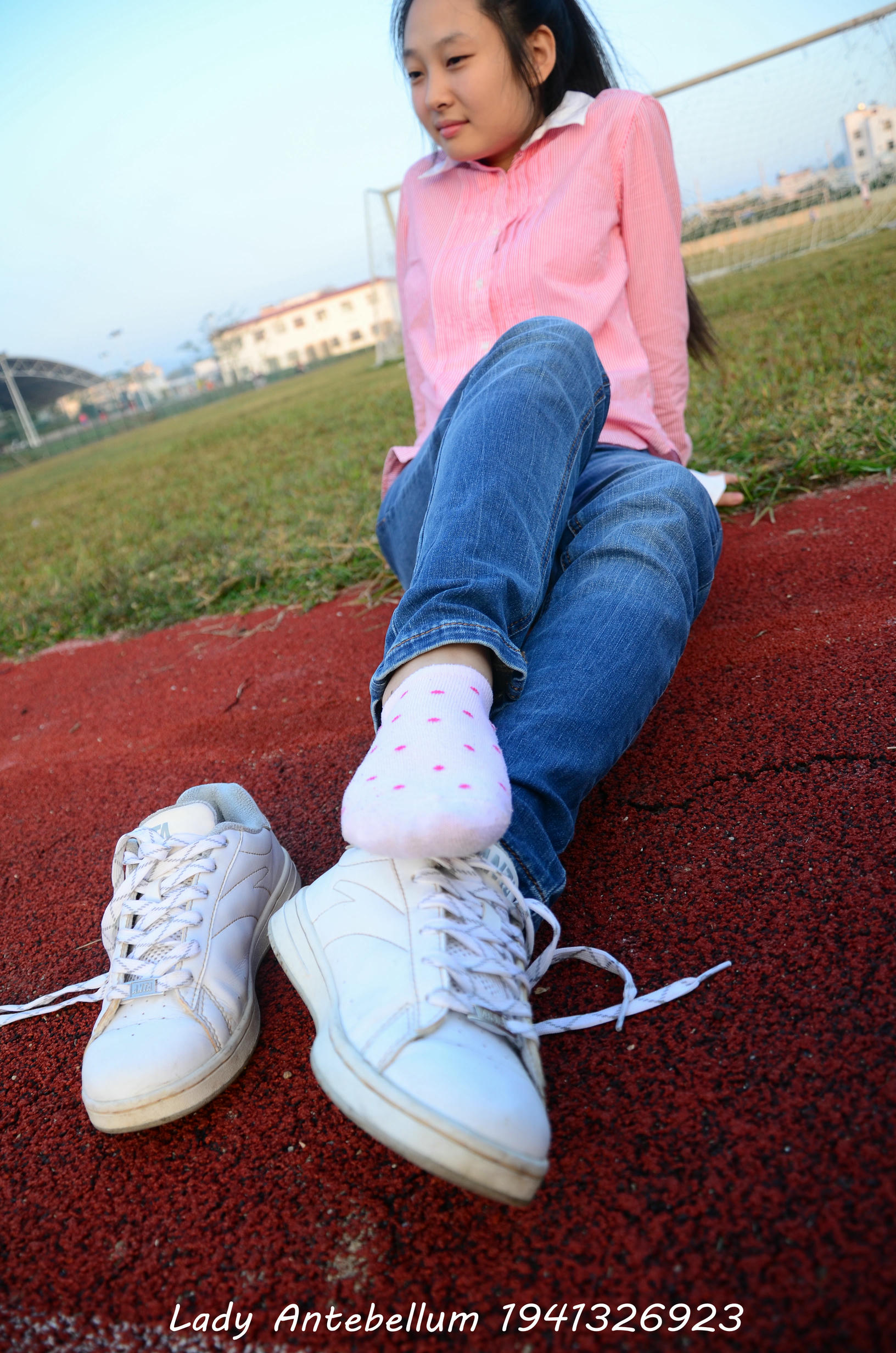 [战前女神] 恋足美腿棉袜女神级摄影套图 003 [157P-329MB]_第4集