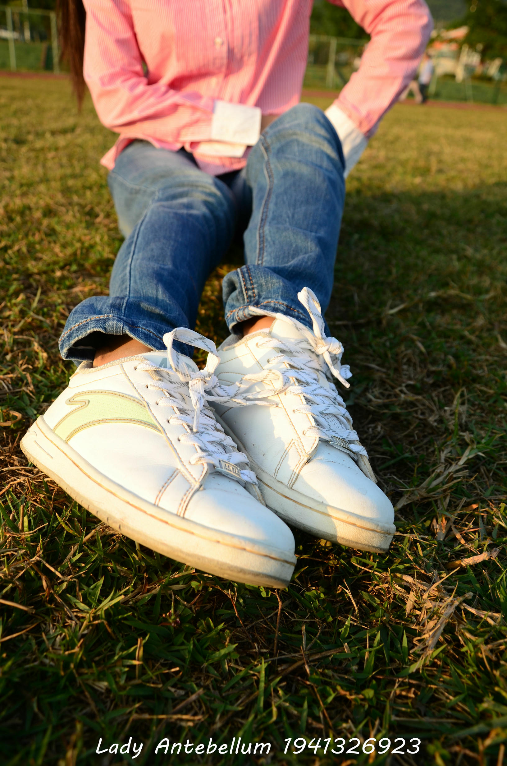 [战前女神] 恋足美腿棉袜女神级摄影套图 003 [157P-329MB]_第1集