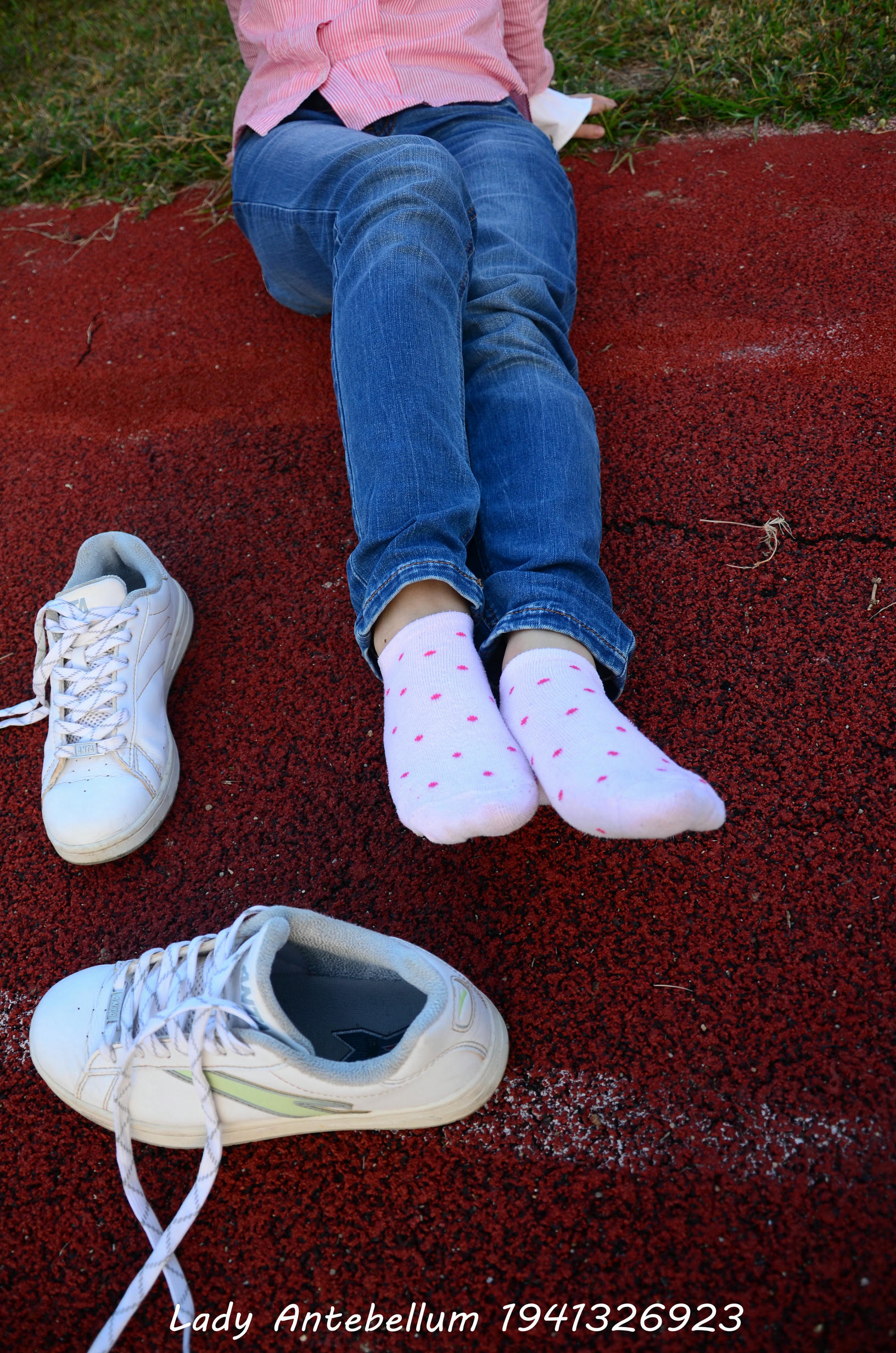 [战前女神] 恋足美腿棉袜女神级摄影套图 003 [157P-329MB]_第5集