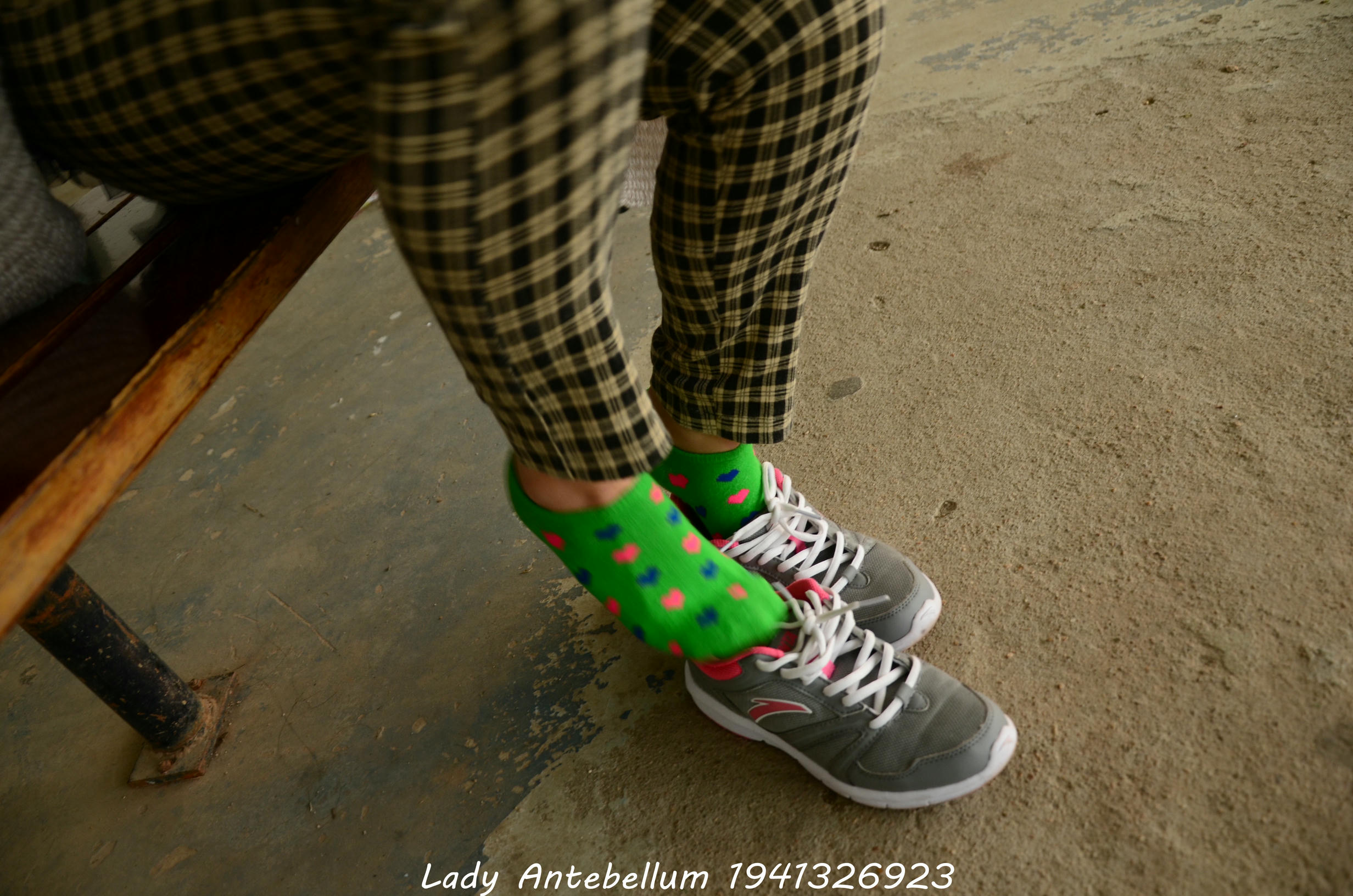 [战前女神] 恋足美腿棉袜女神级摄影套图 030 [117P-257MB]_第6集