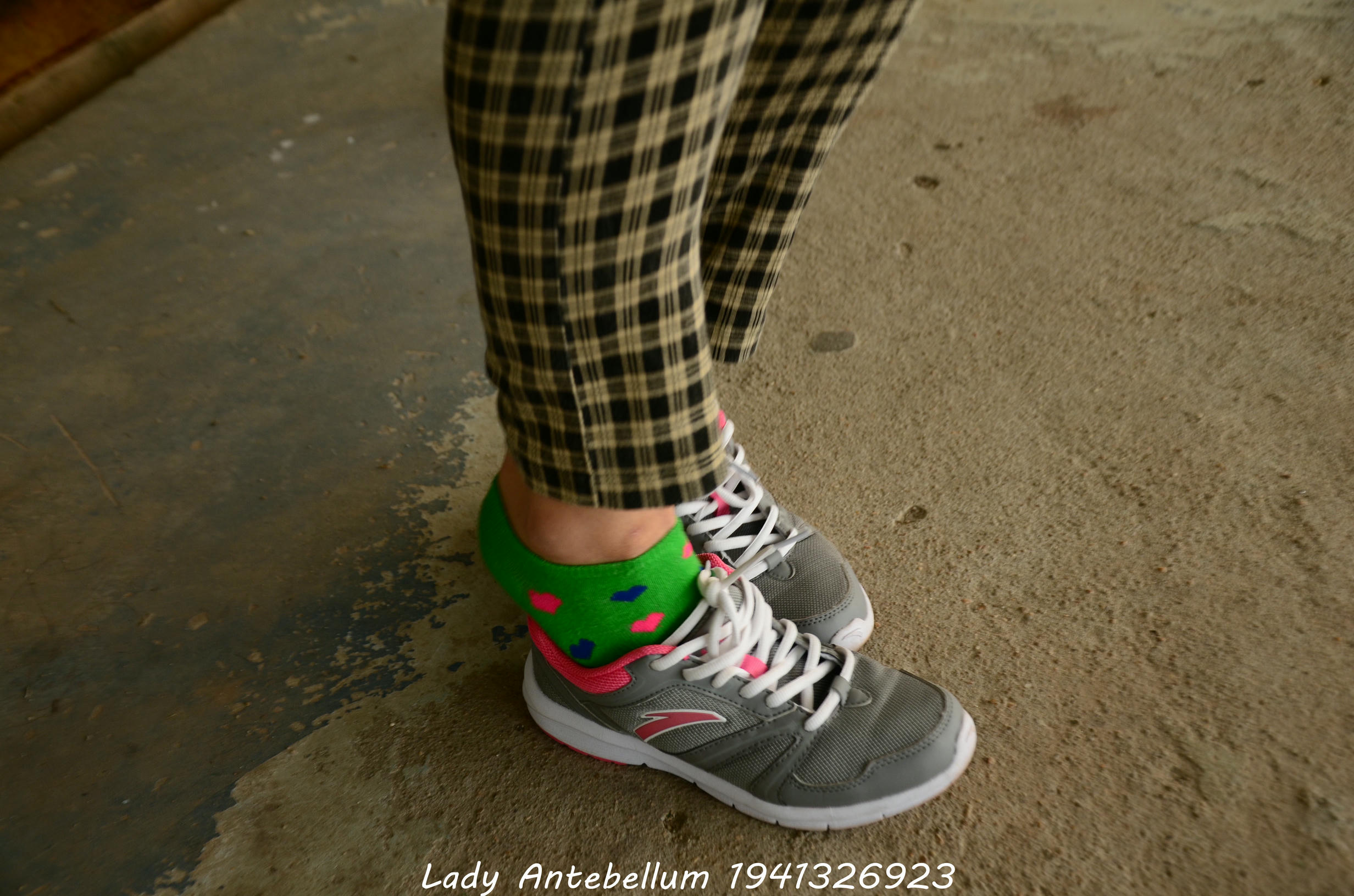 [战前女神] 恋足美腿棉袜女神级摄影套图 030 [117P-257MB]_第6集