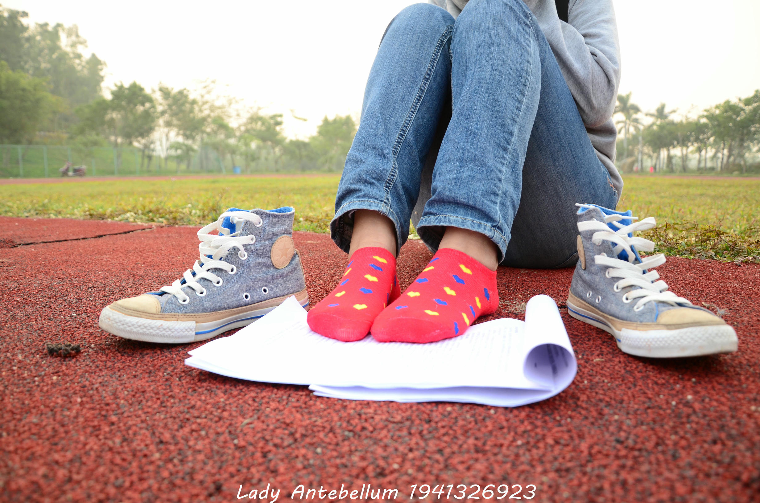 [战前女神] 恋足美腿棉袜女神级摄影套图 030 [117P-257MB]_第3集