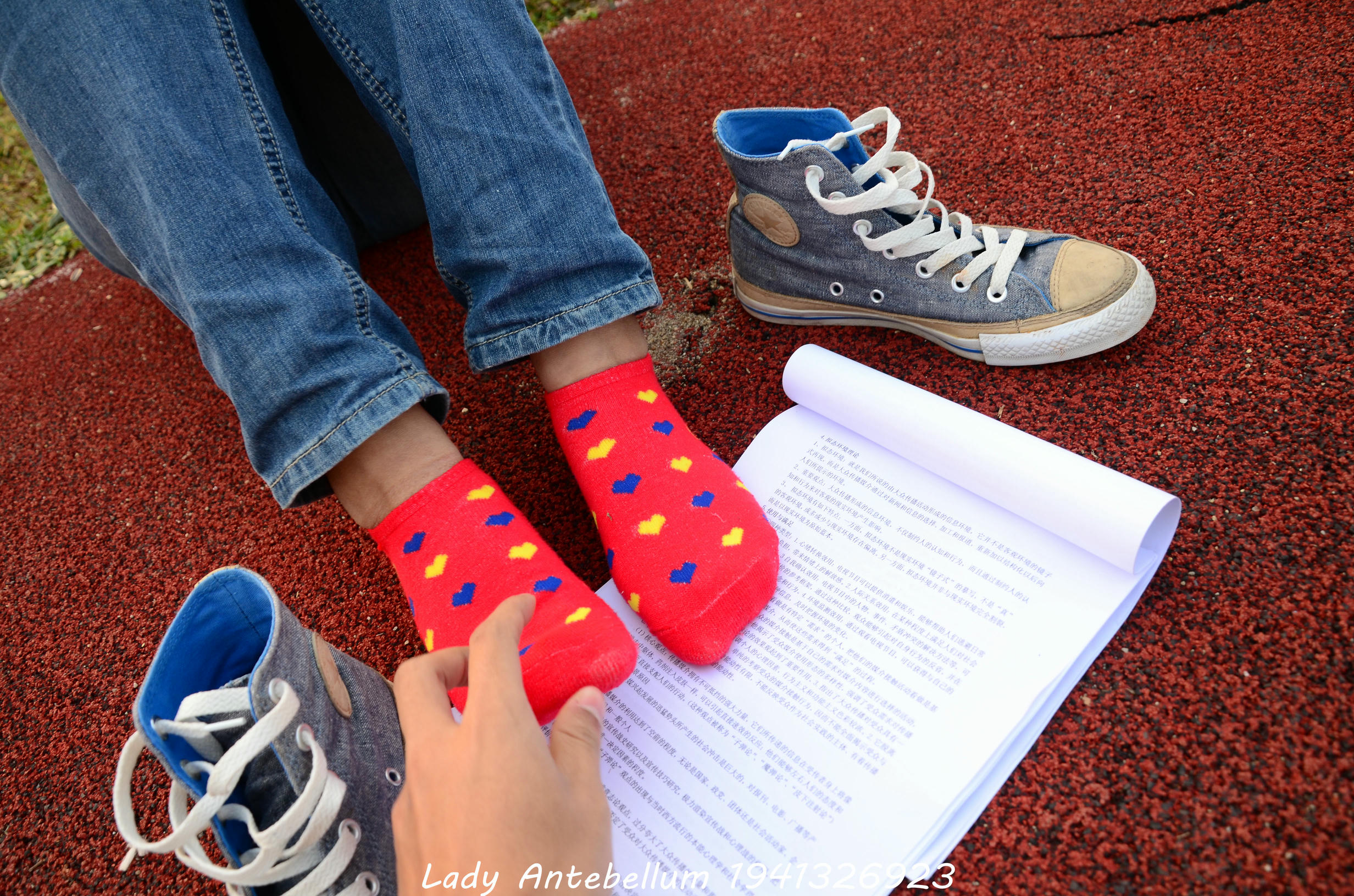 [战前女神] 恋足美腿棉袜女神级摄影套图 030 [117P-257MB]_第3集