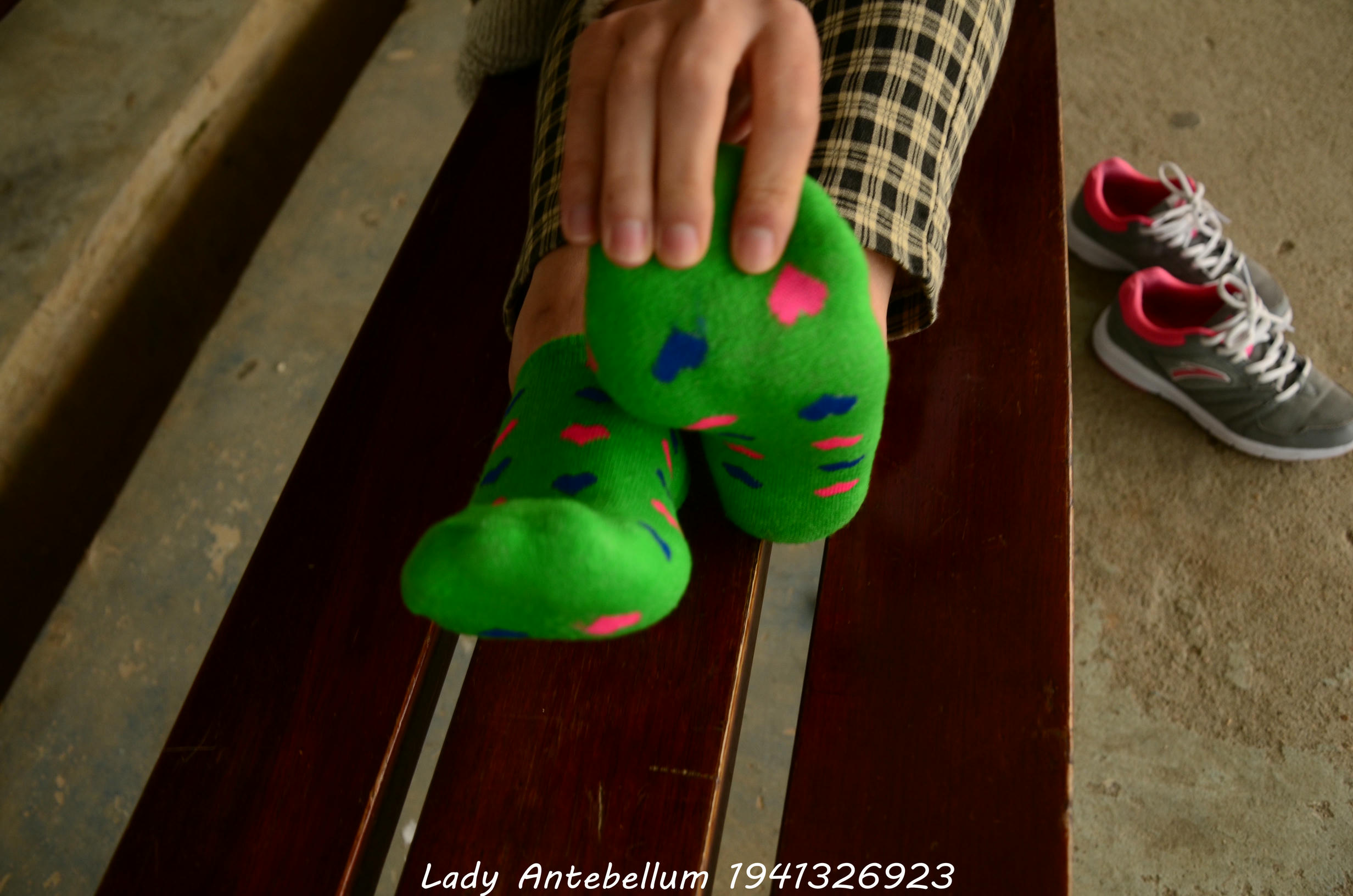 [战前女神] 恋足美腿棉袜女神级摄影套图 030 [117P-257MB]_第5集