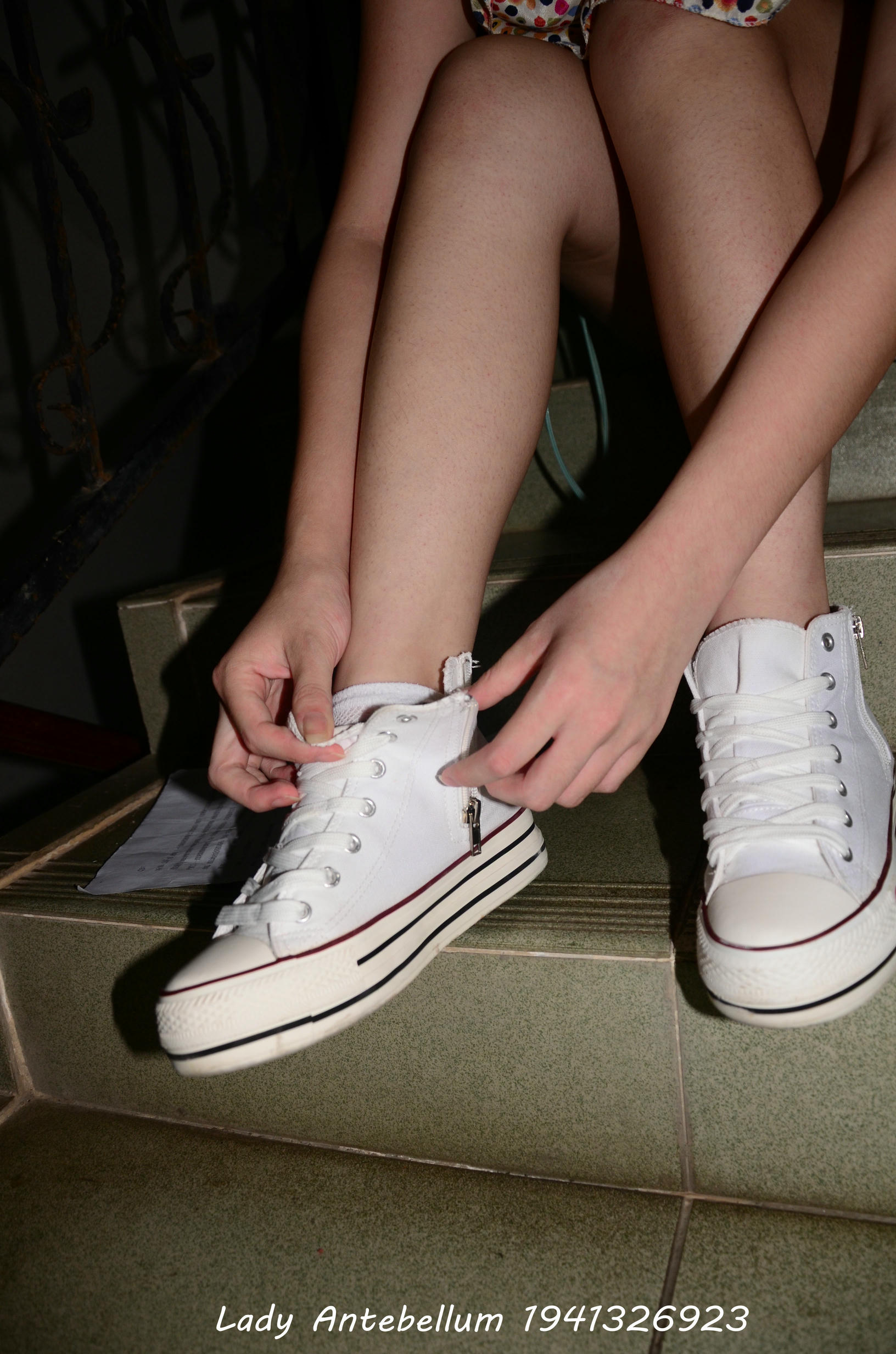 [战前女神] 恋足美腿棉袜女神级摄影套图 031 [70P-136MB]_第2集