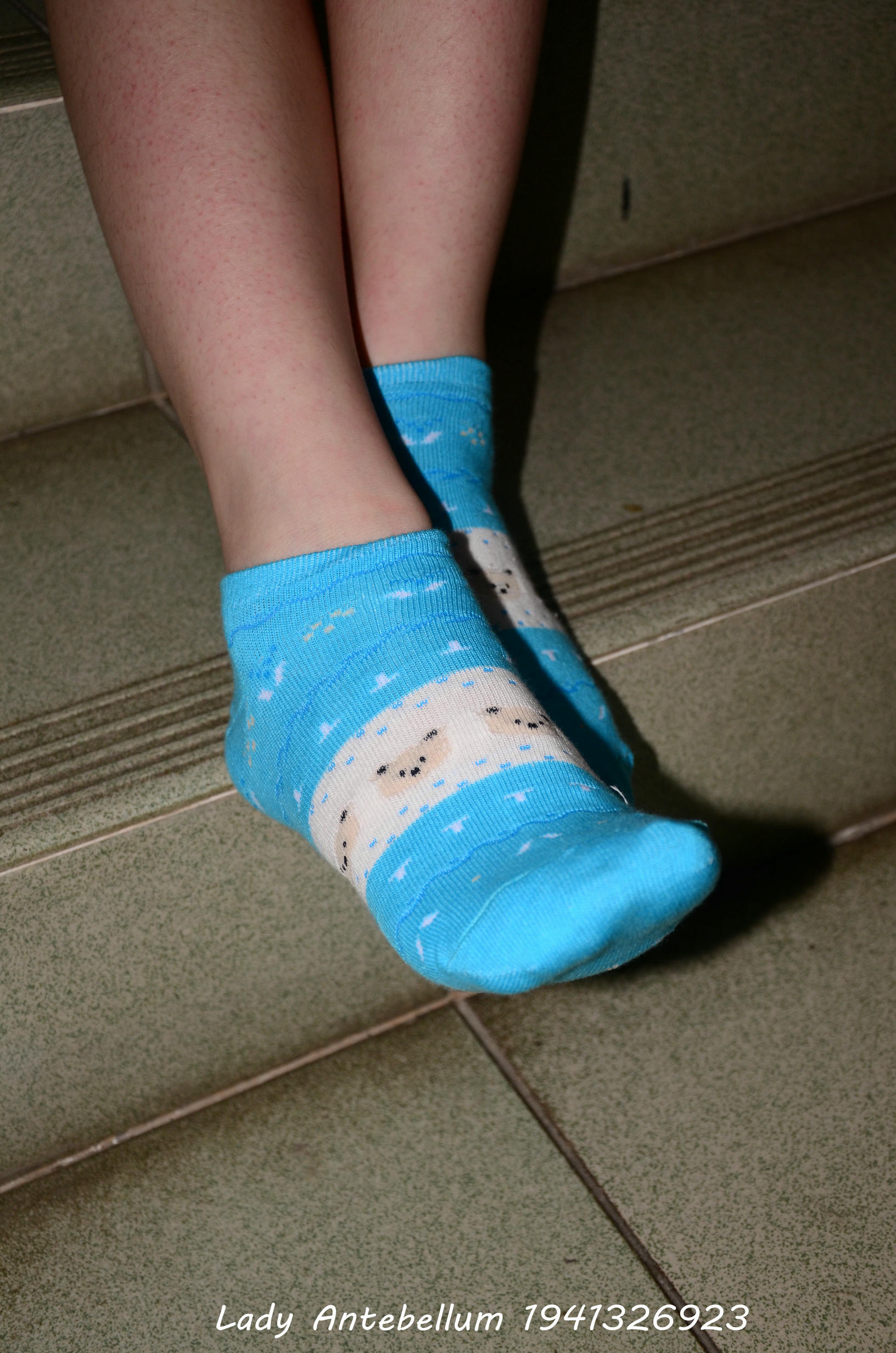 [战前女神] 恋足美腿棉袜女神级摄影套图 031 [70P-136MB]_第3集